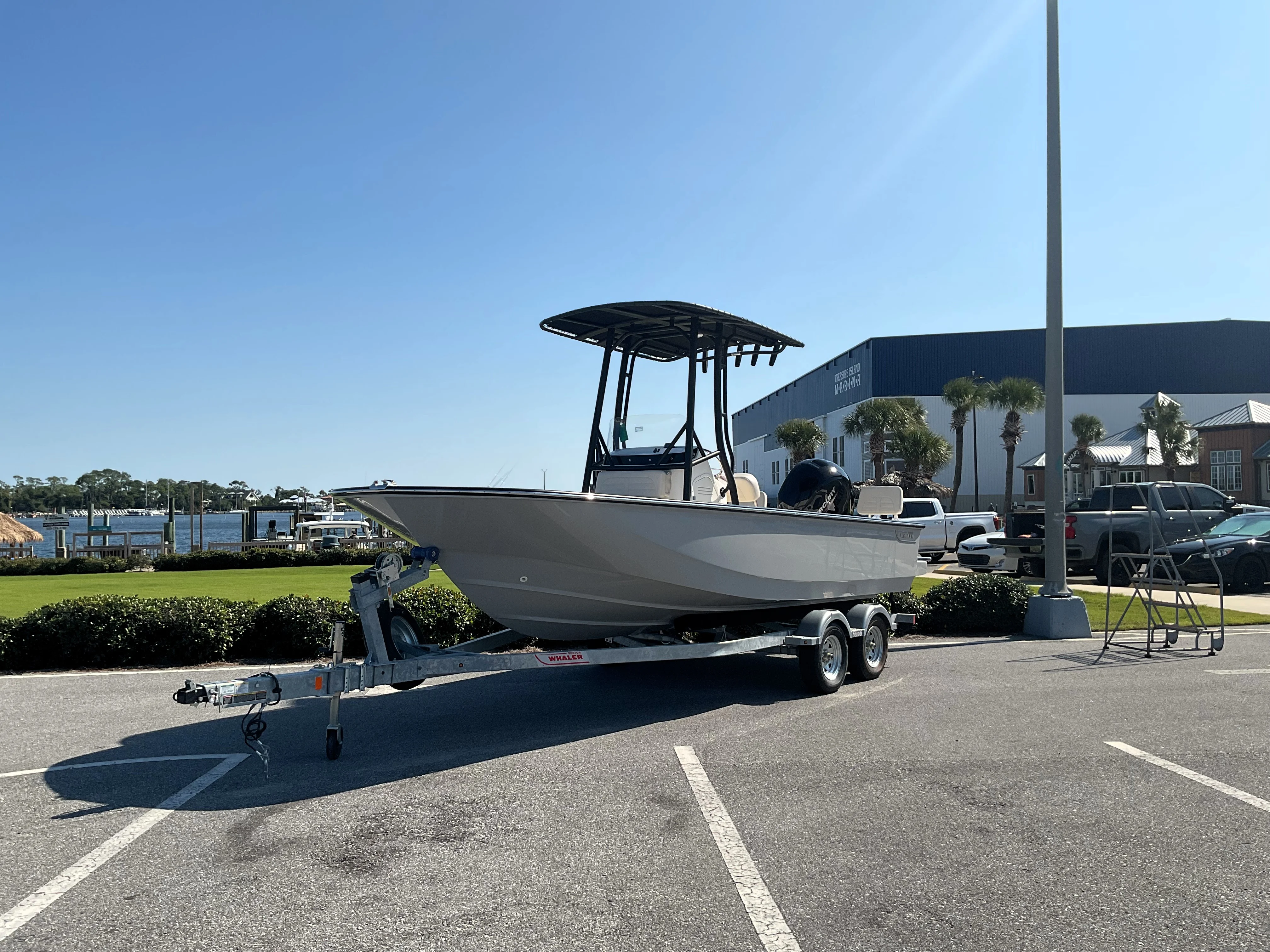 2026 Boston Whaler 190 Montauk Image Thumbnail #5