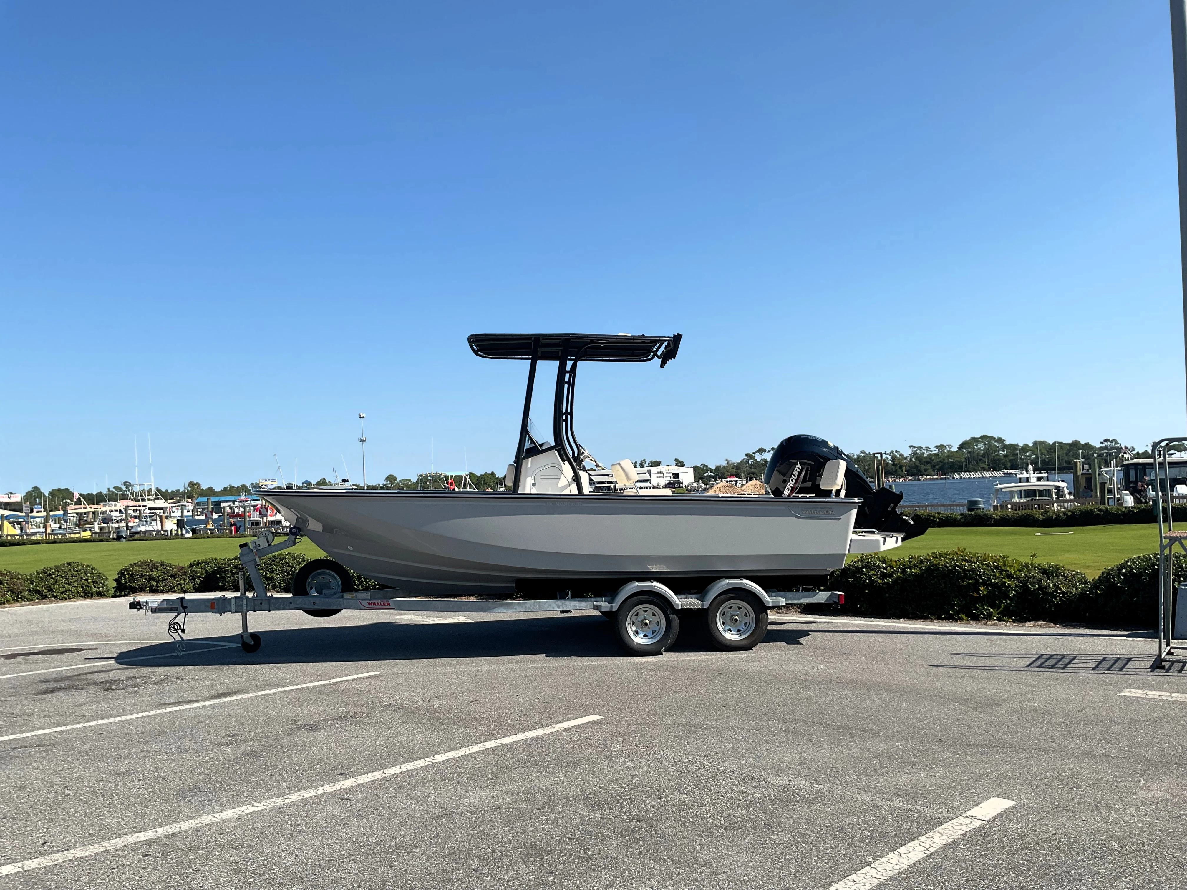 2026 Boston Whaler 190 Montauk Image Thumbnail #0