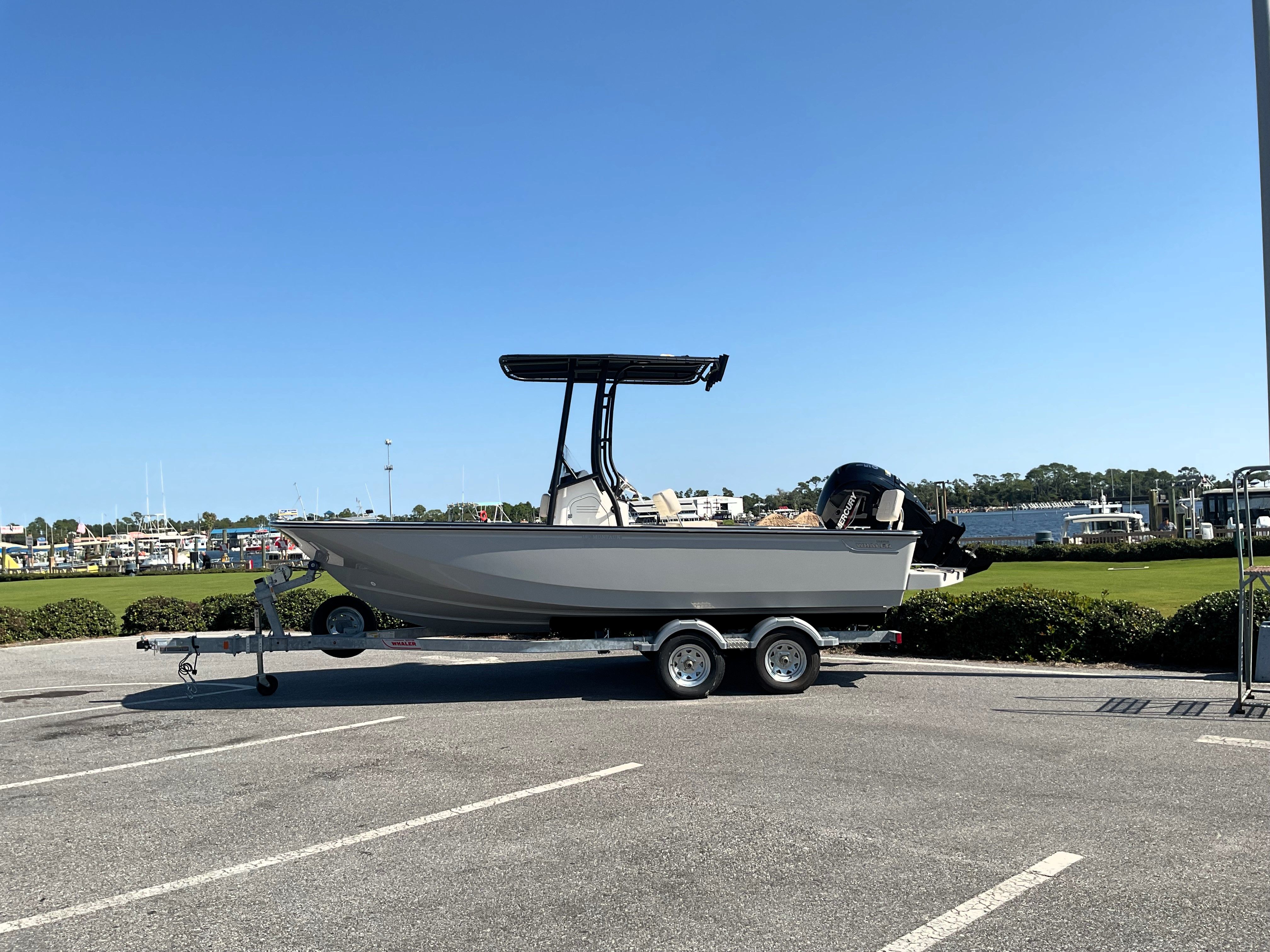 2026 Boston Whaler 190 Montauk Image Thumbnail #1