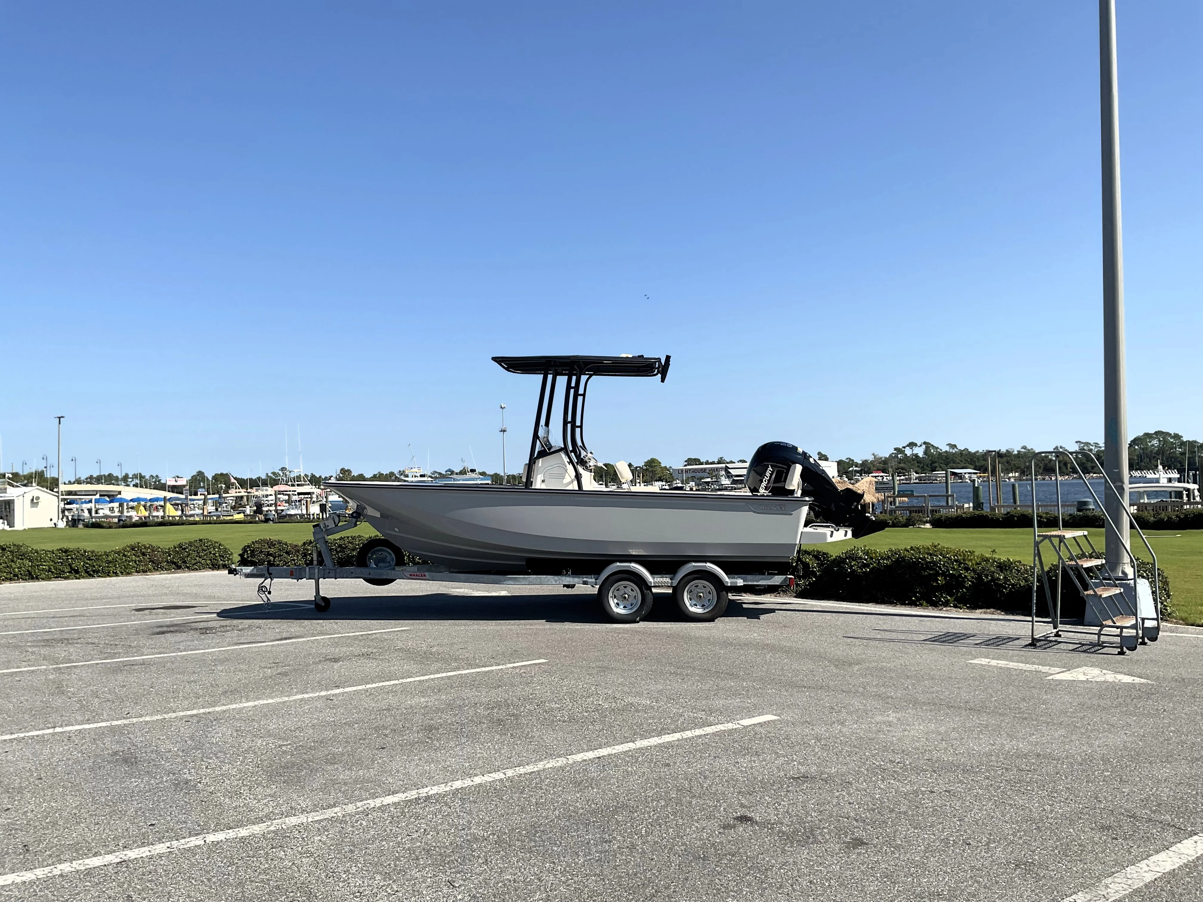 2026 Boston Whaler 190 Montauk Image Thumbnail #3