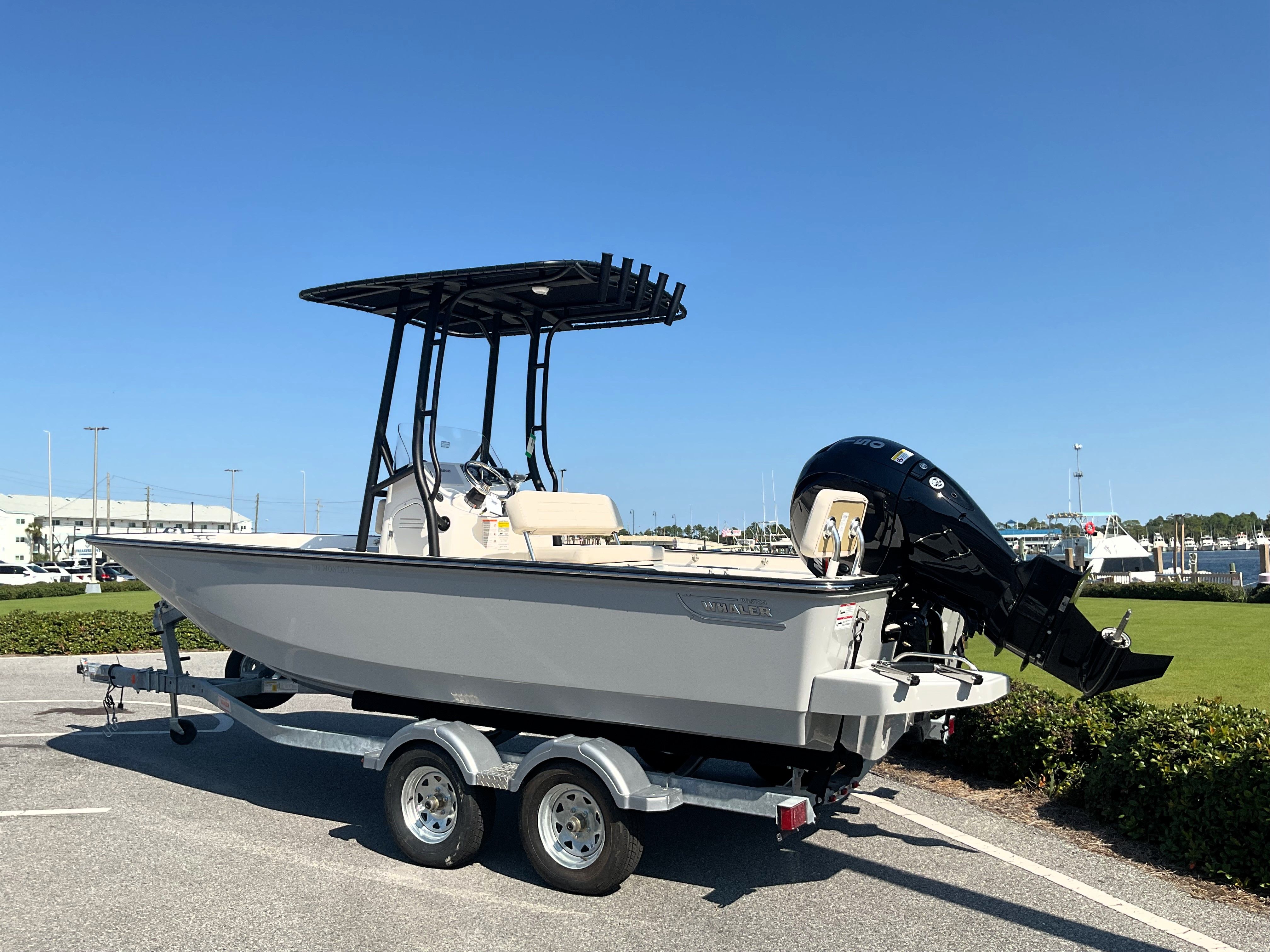 2026 Boston Whaler 190 Montauk Image Thumbnail #9