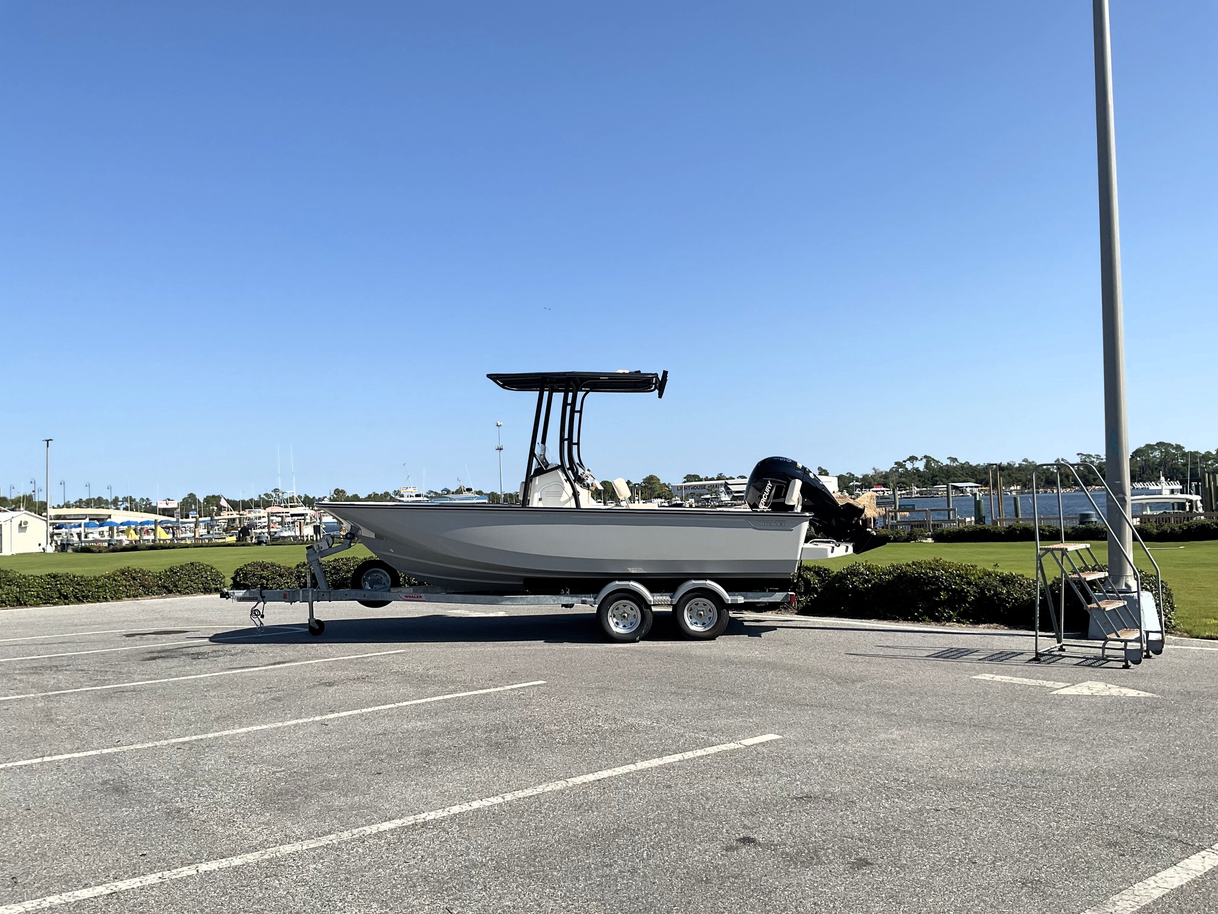 2026 Boston Whaler 190 Montauk Image Thumbnail #2