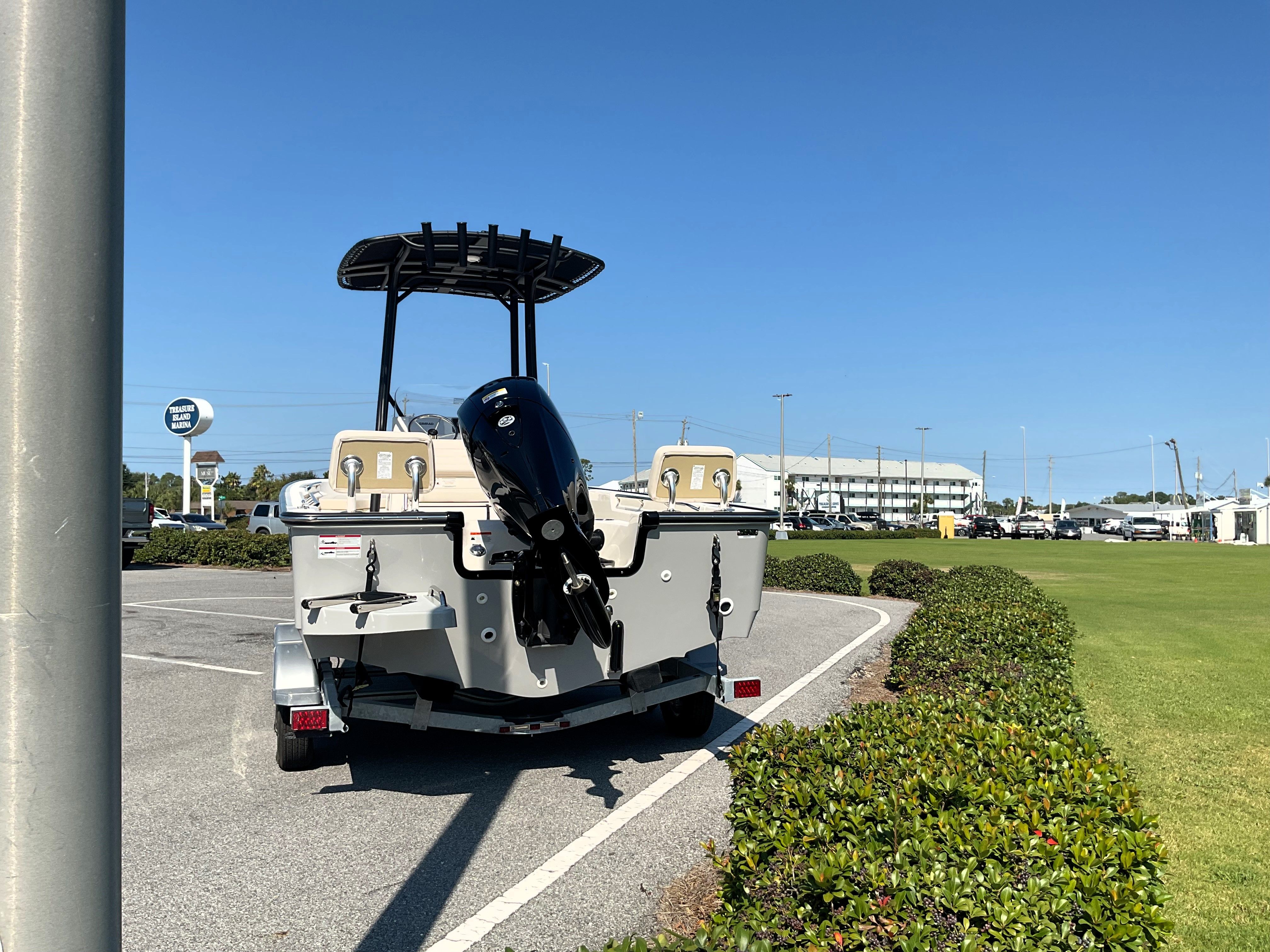 2026 Boston Whaler 190 Montauk Image Thumbnail #7