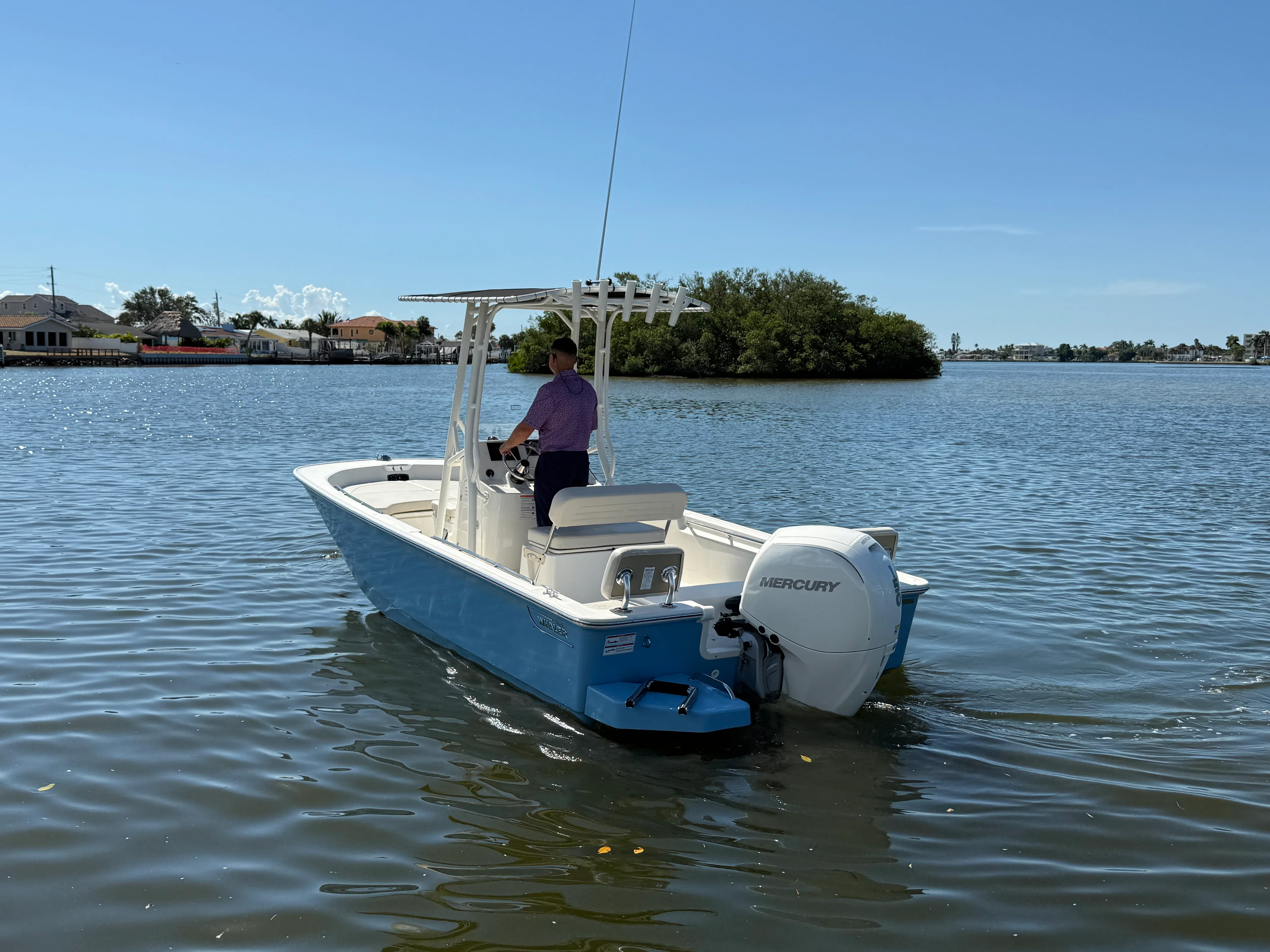 2026 Boston Whaler 190 Montauk Image Thumbnail #3