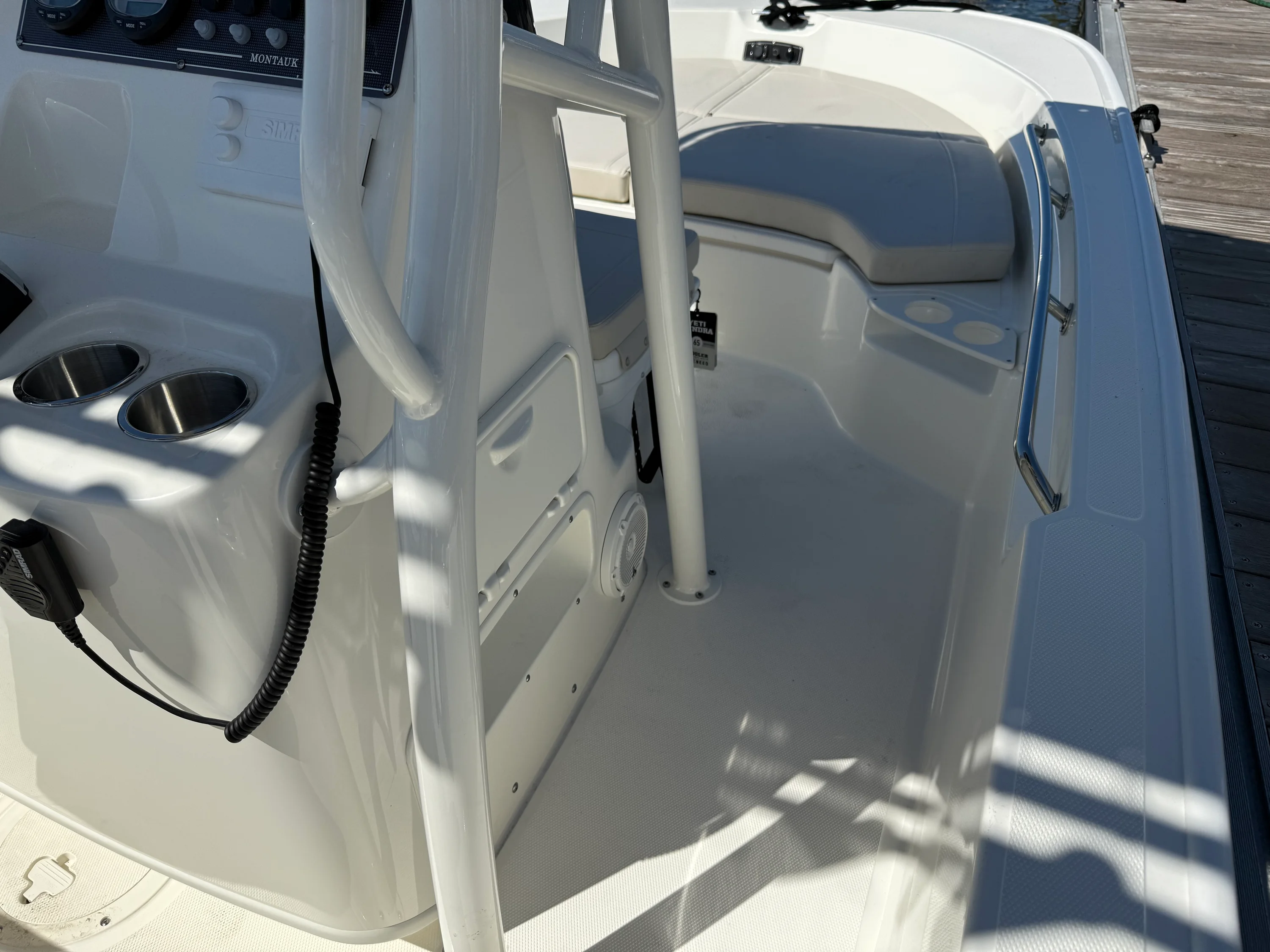 2026 Boston Whaler 190 Montauk Image Thumbnail #21