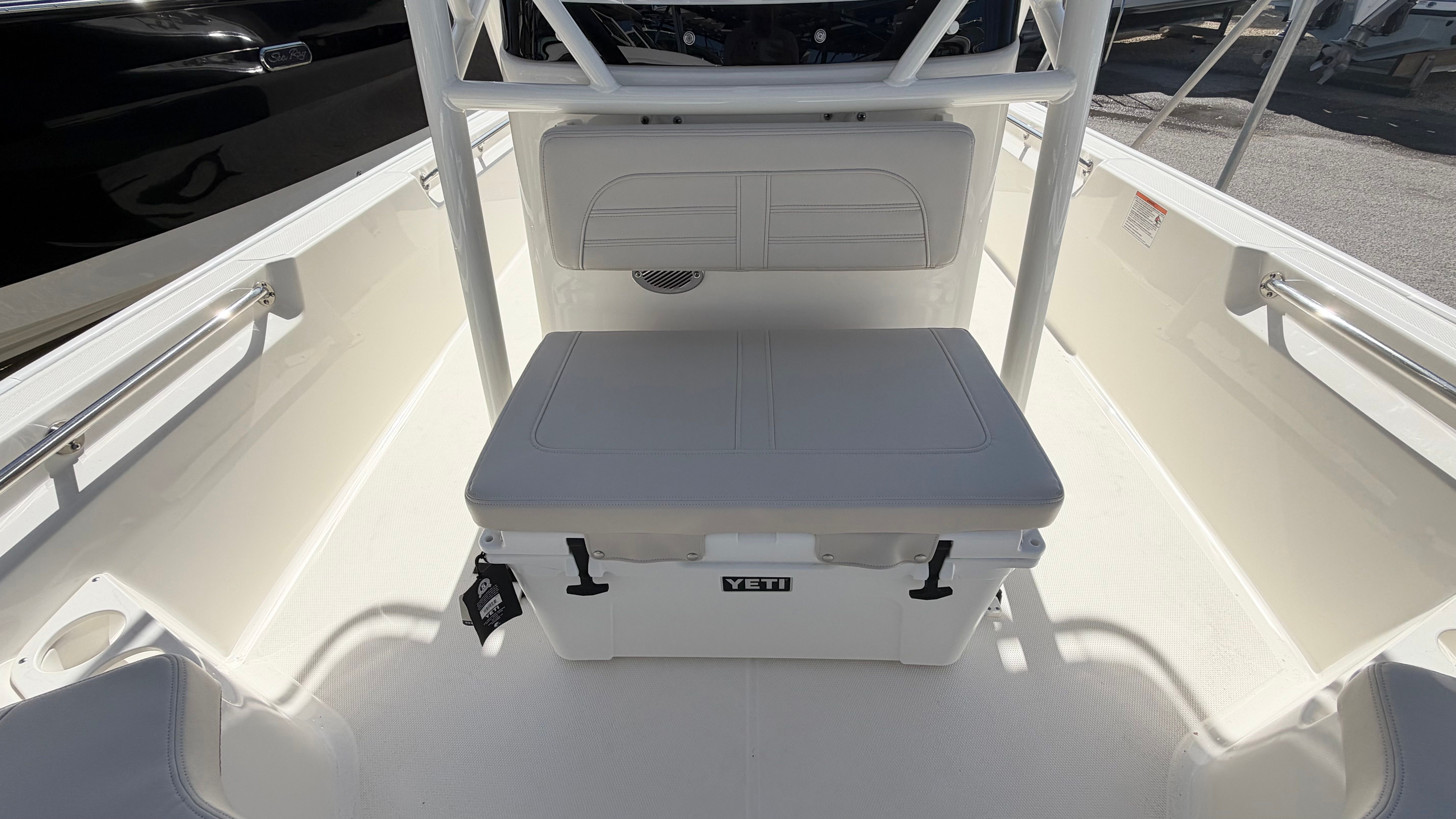 2026 Boston Whaler 190 Montauk Image Thumbnail #15