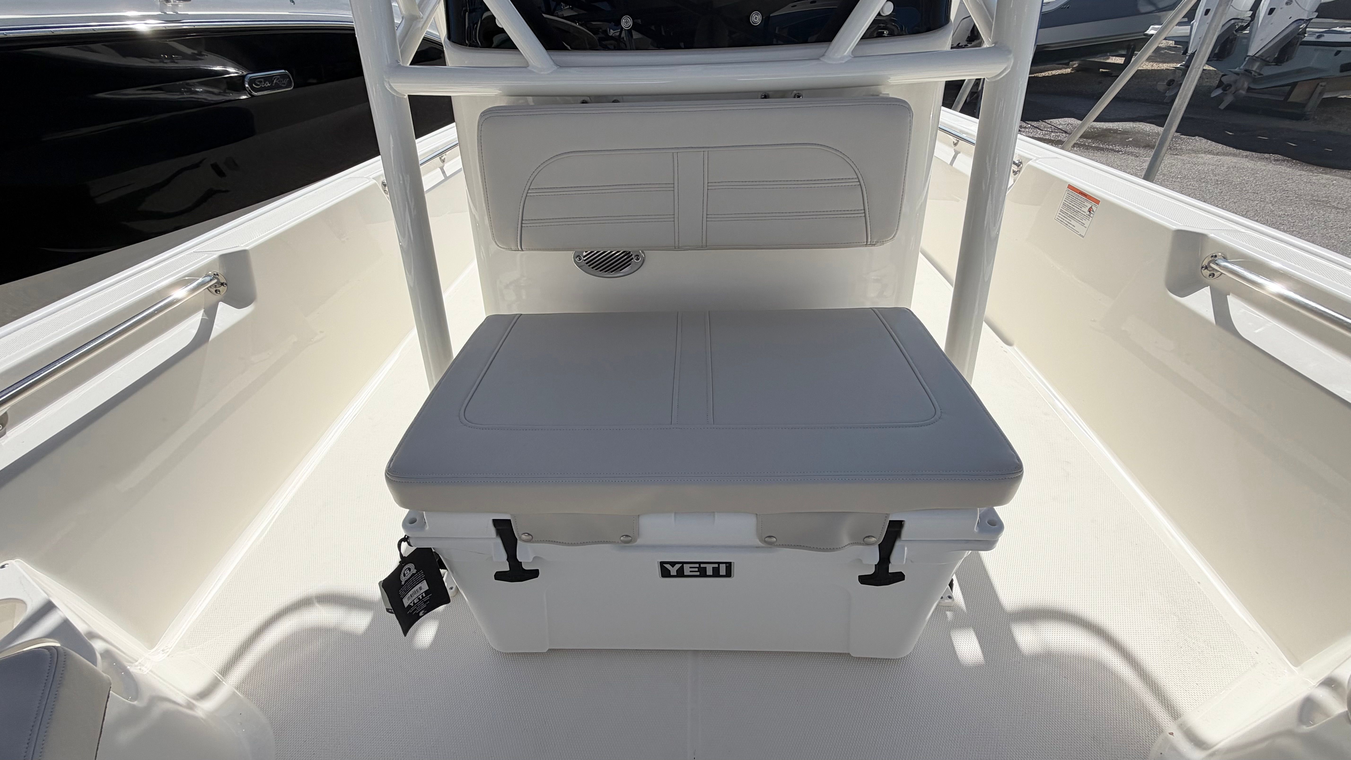 2026 Boston Whaler 190 Montauk Image Thumbnail #16