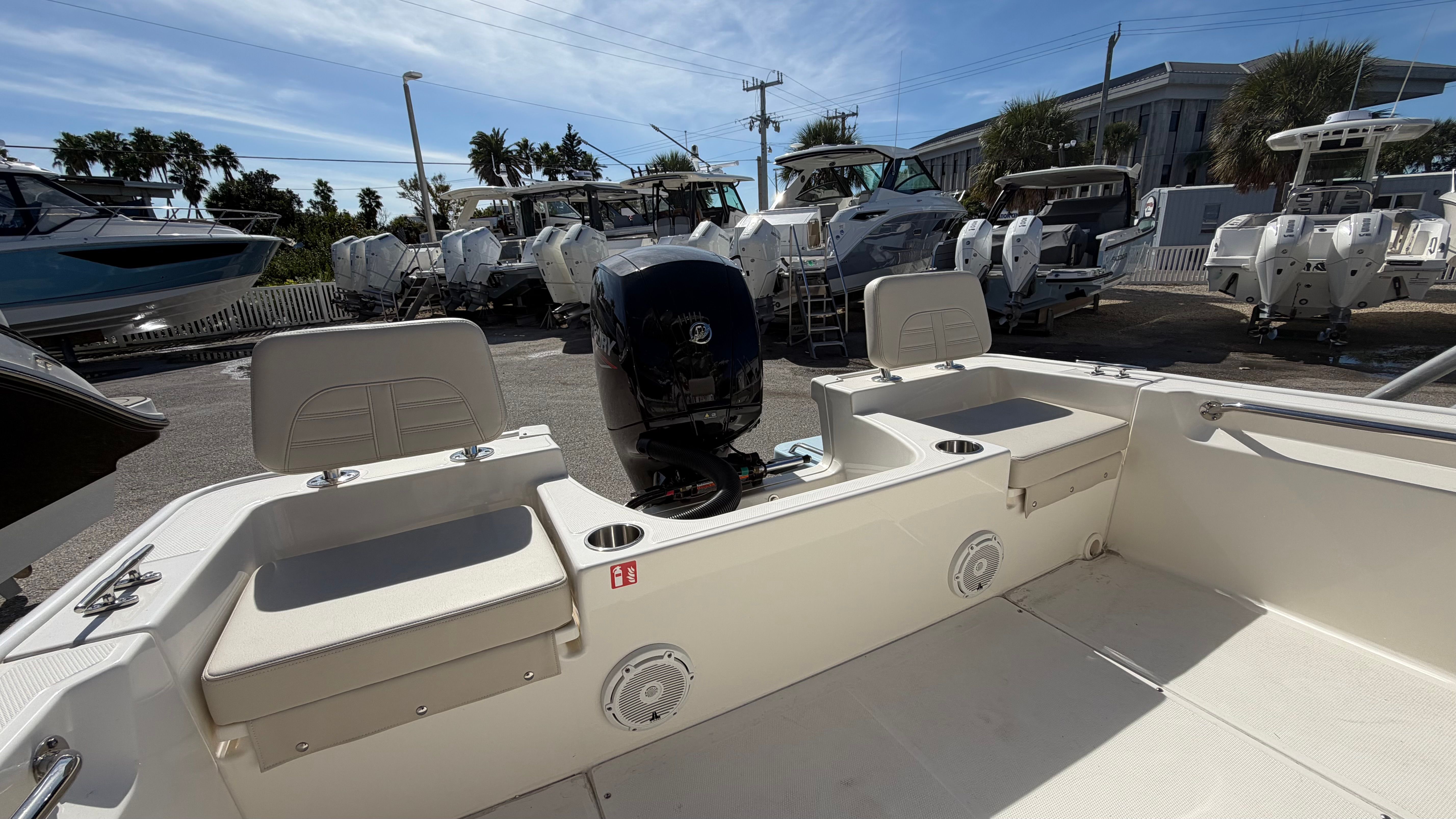 2026 Boston Whaler 190 Montauk Image Thumbnail #2