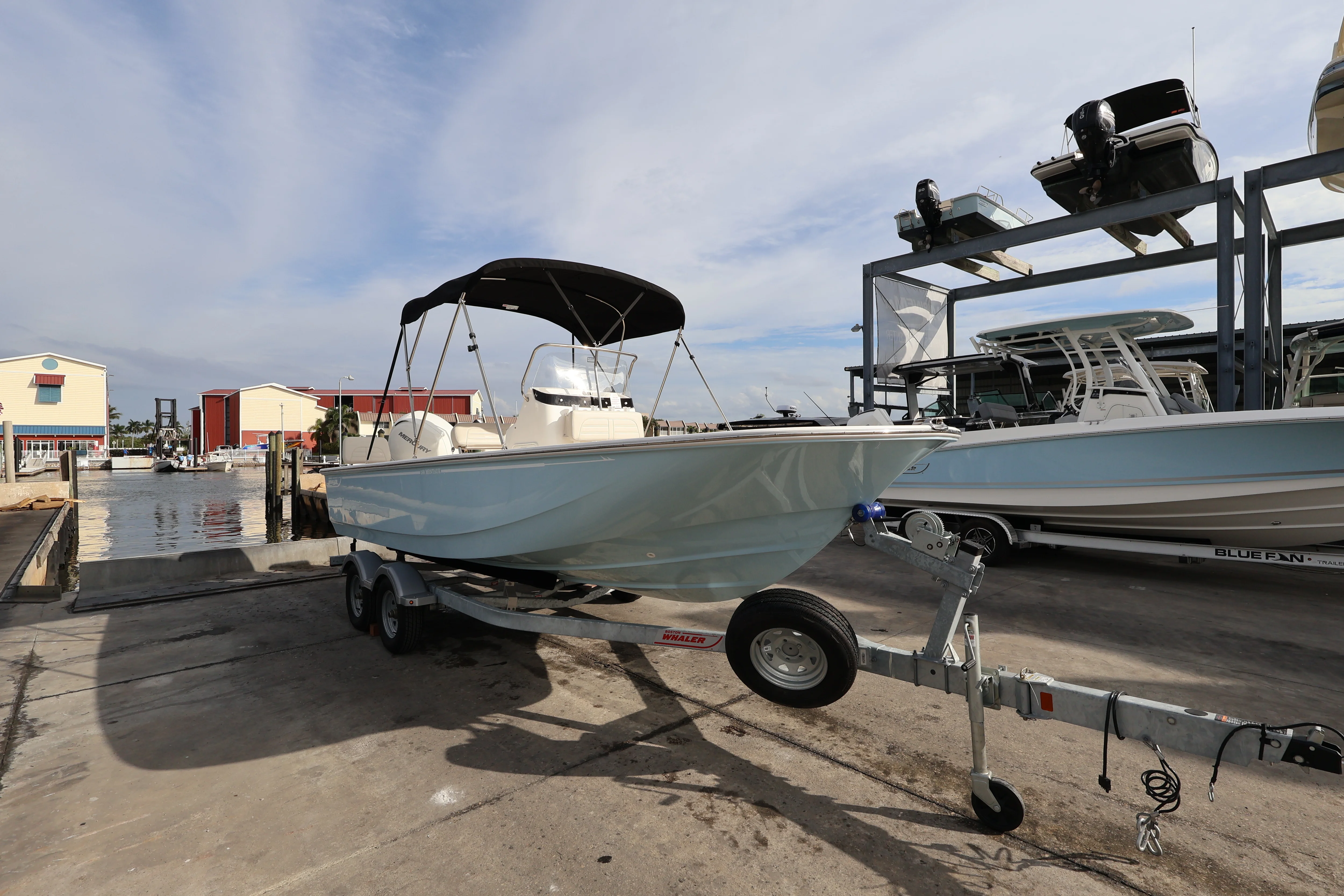 2026 Boston Whaler 190 Montauk Image Thumbnail #6