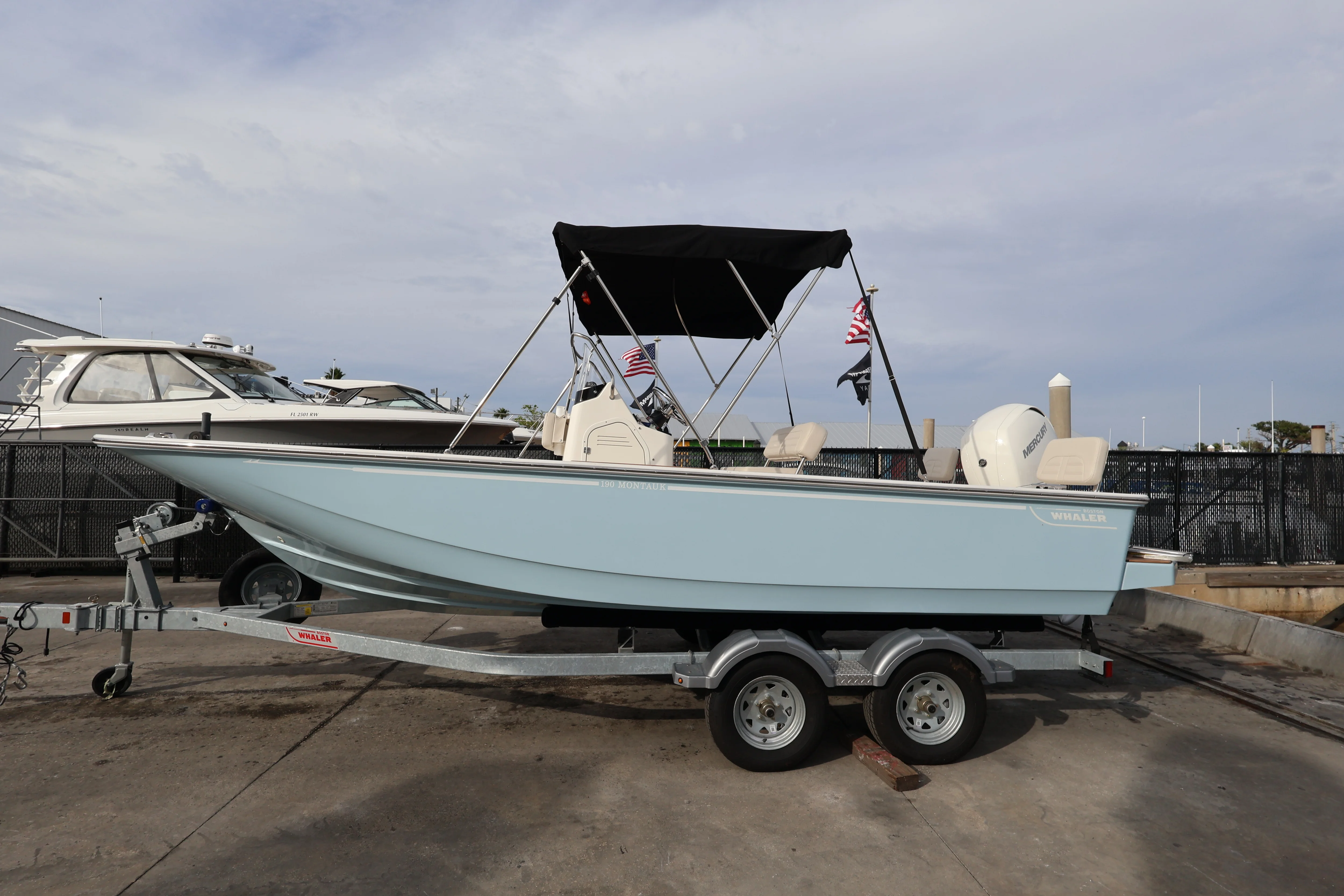 2026 Boston Whaler 190 Montauk Image Thumbnail #1
