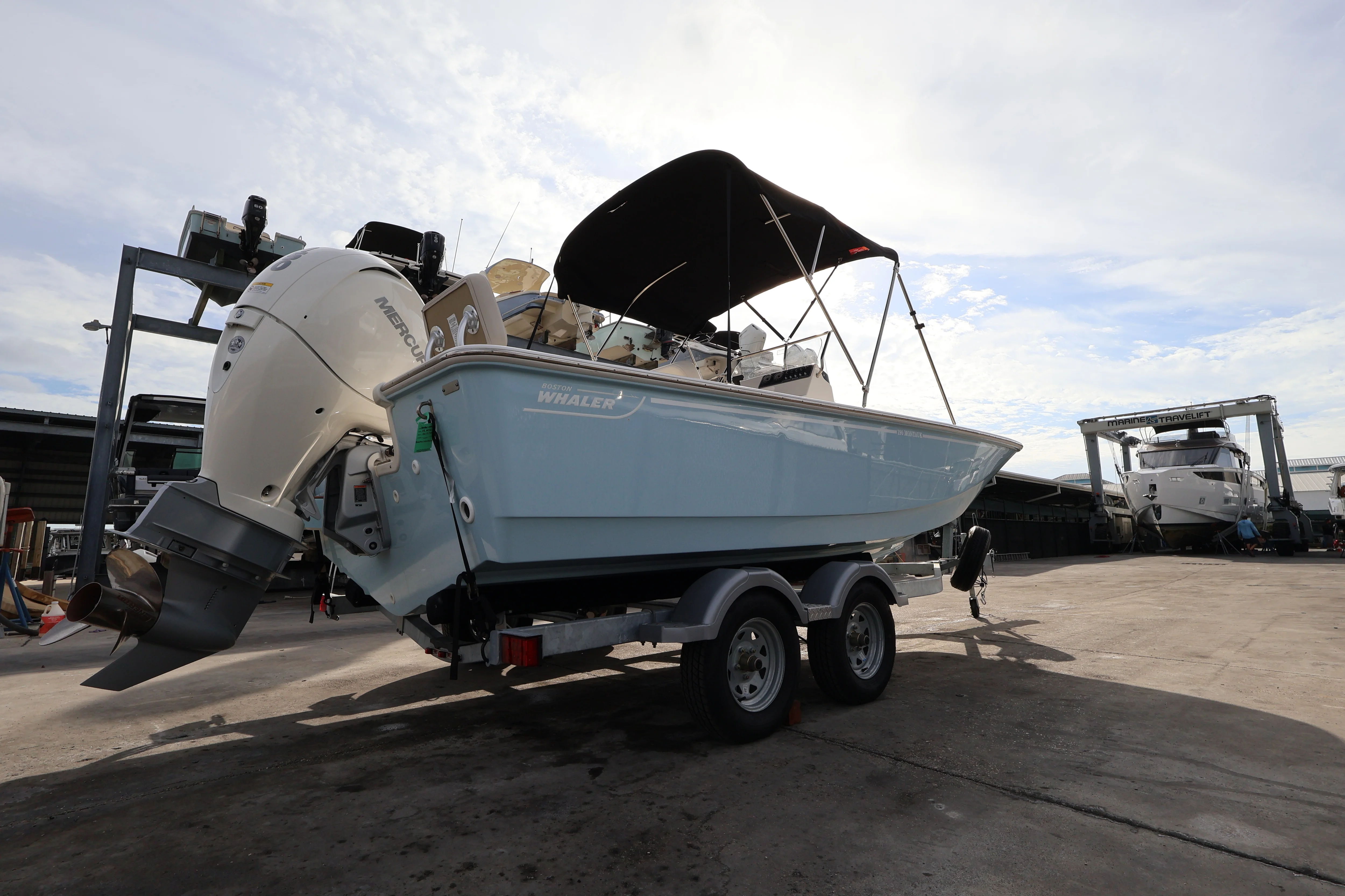 2026 Boston Whaler 190 Montauk Image Thumbnail #4