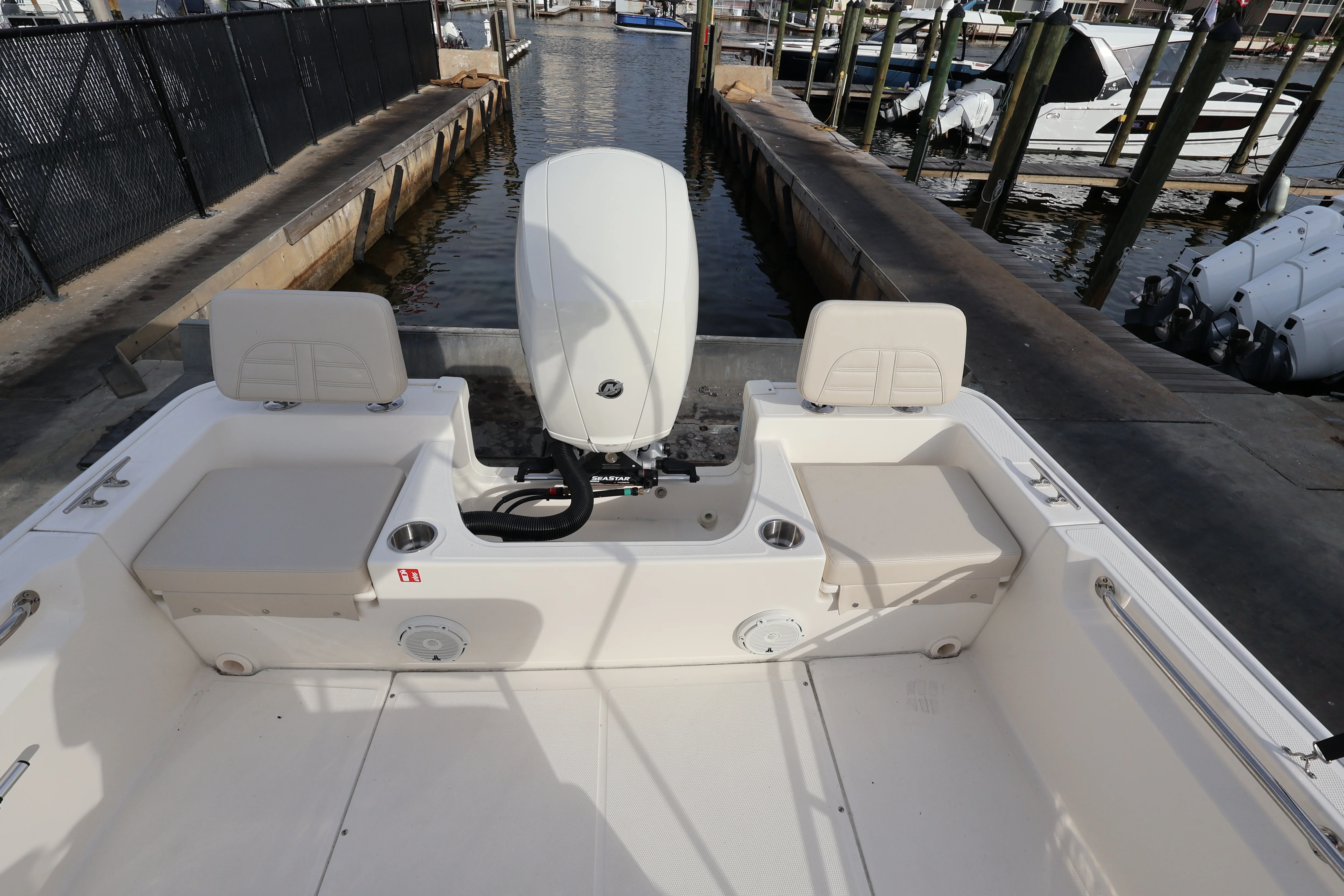 2026 Boston Whaler 190 Montauk Image Thumbnail #16