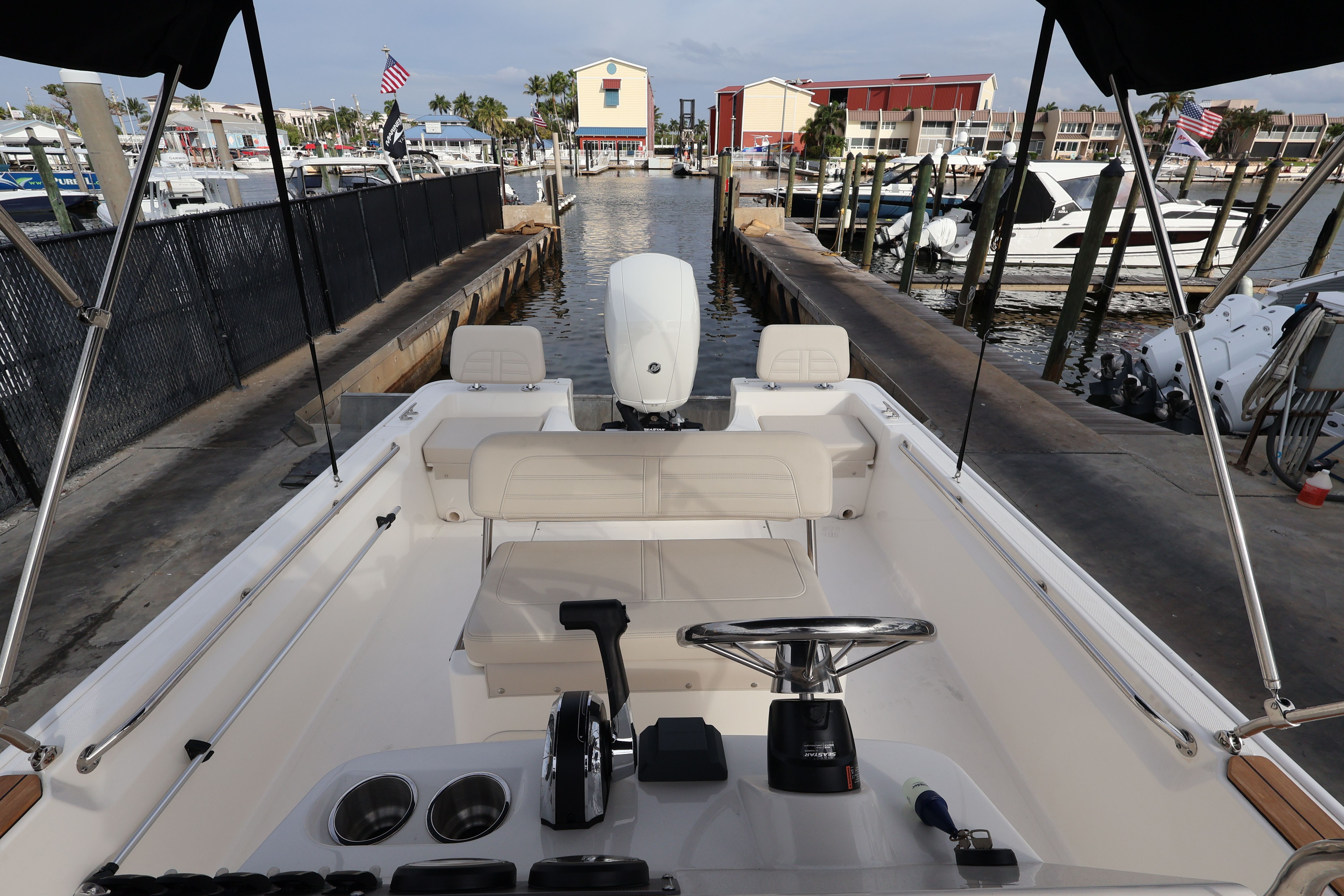 2026 Boston Whaler 190 Montauk Image Thumbnail #12