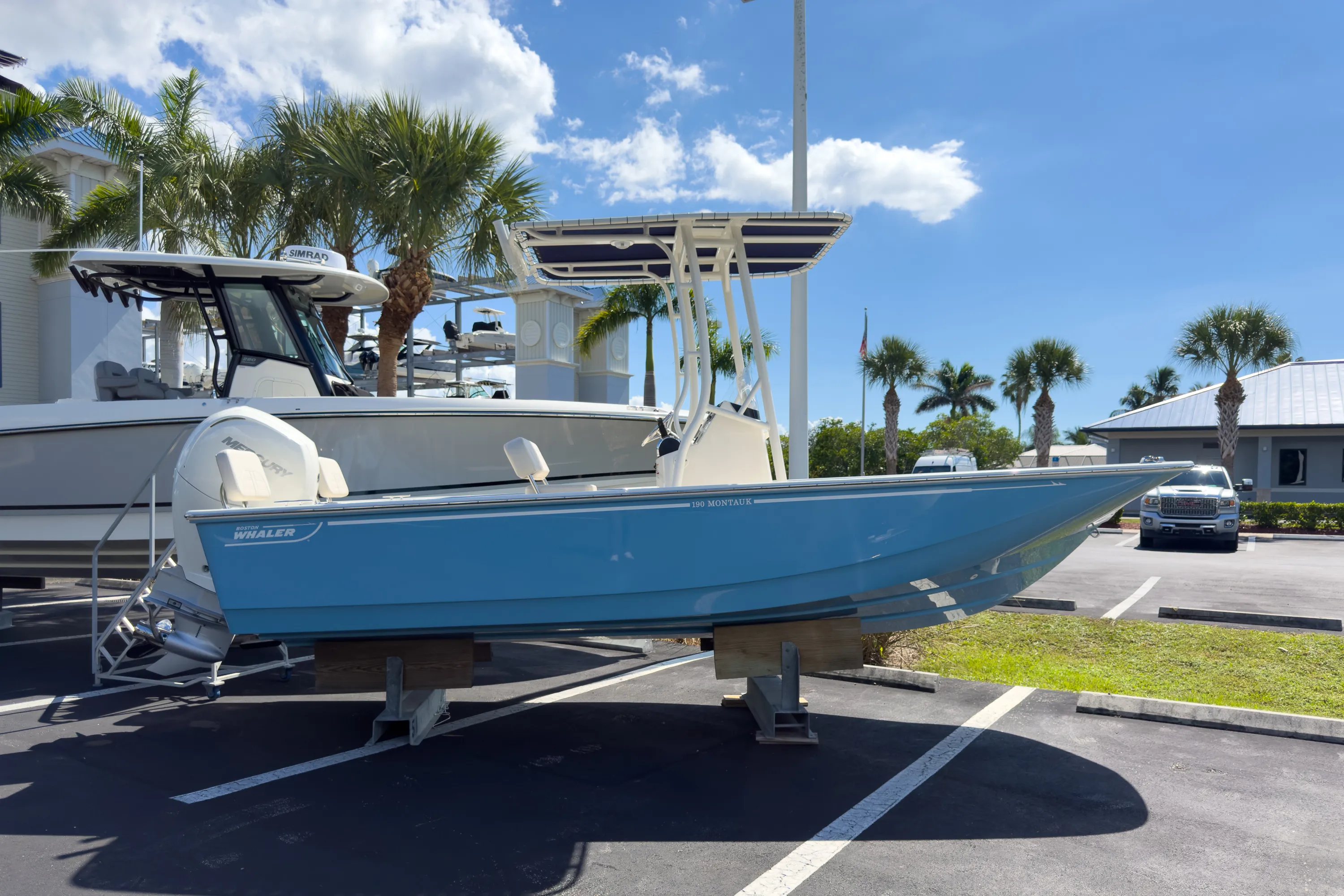 2026 Boston Whaler 190 Montauk Image Thumbnail #0