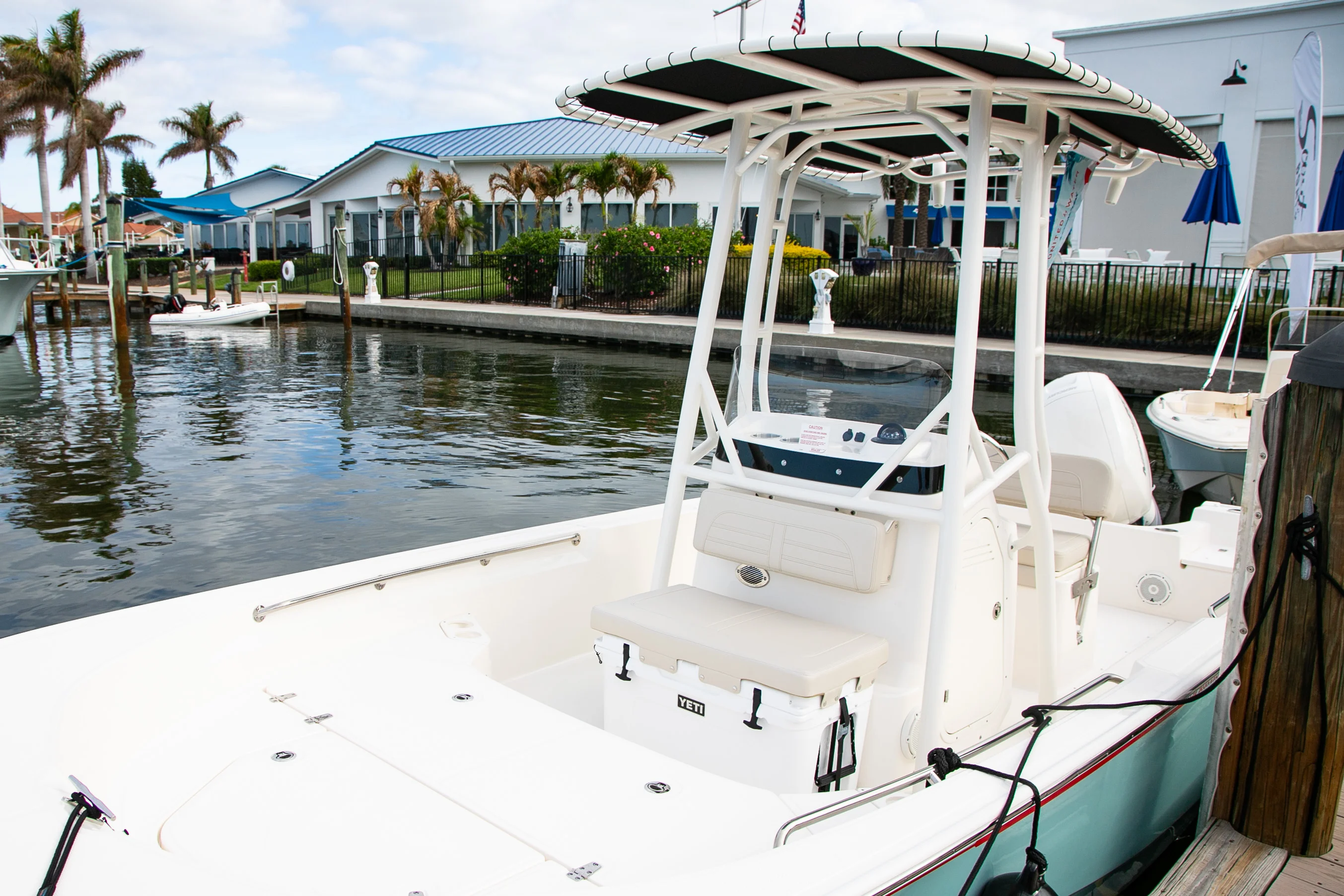 2026 Boston Whaler 190 Montauk Image Thumbnail #9