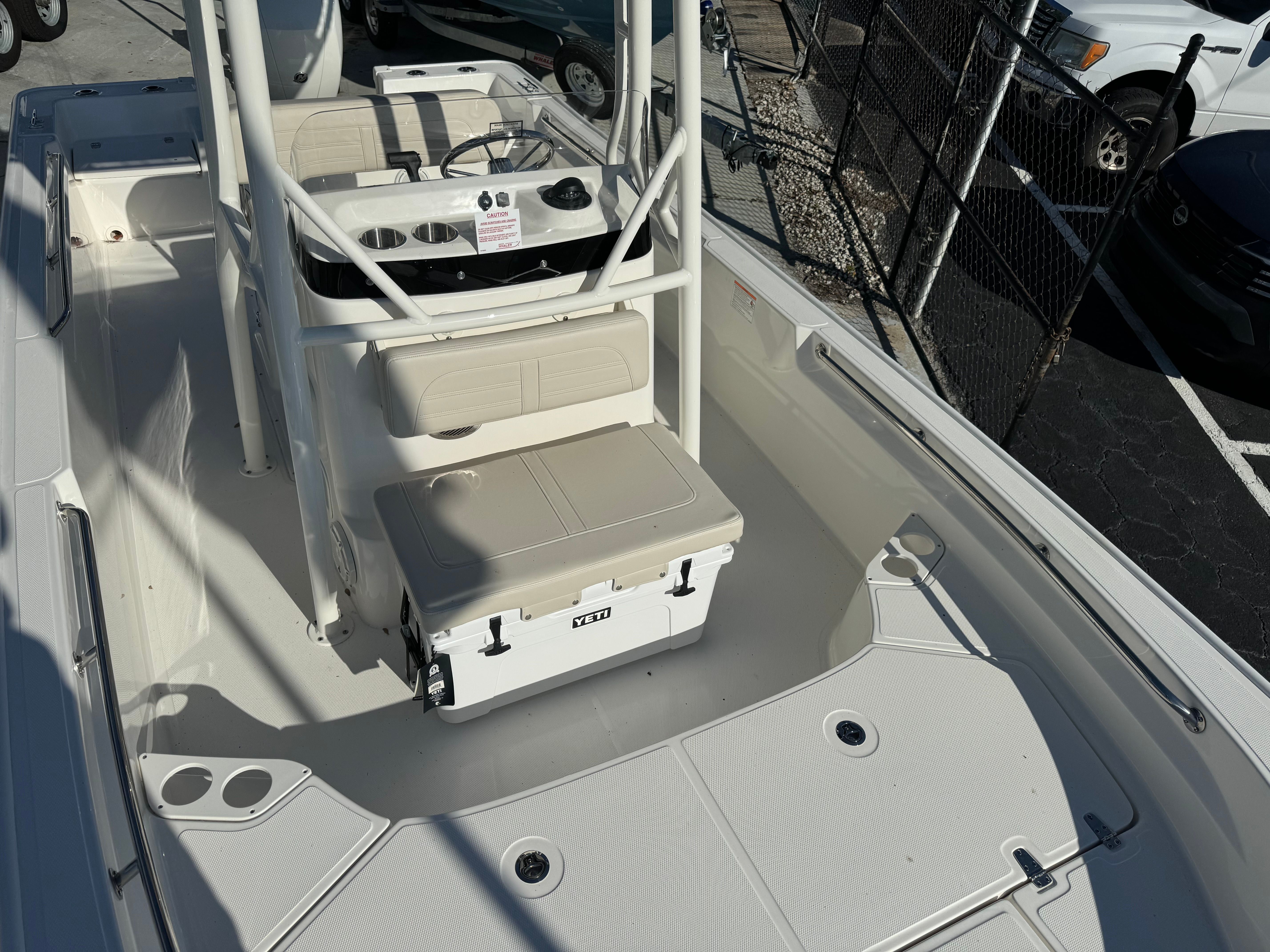 2026 Boston Whaler 190 Montauk Image Thumbnail #9