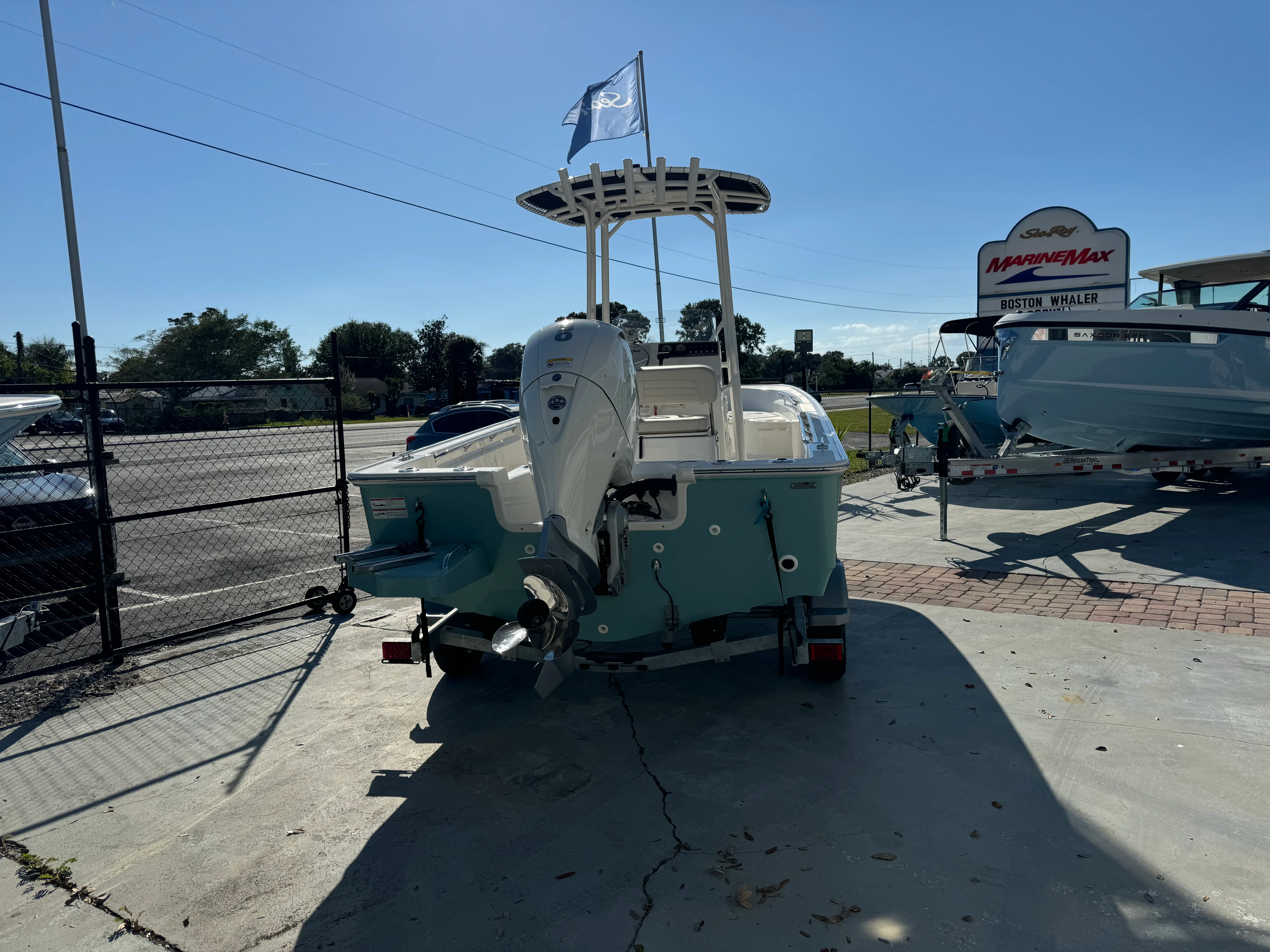 2026 Boston Whaler 190 Montauk Image Thumbnail #3