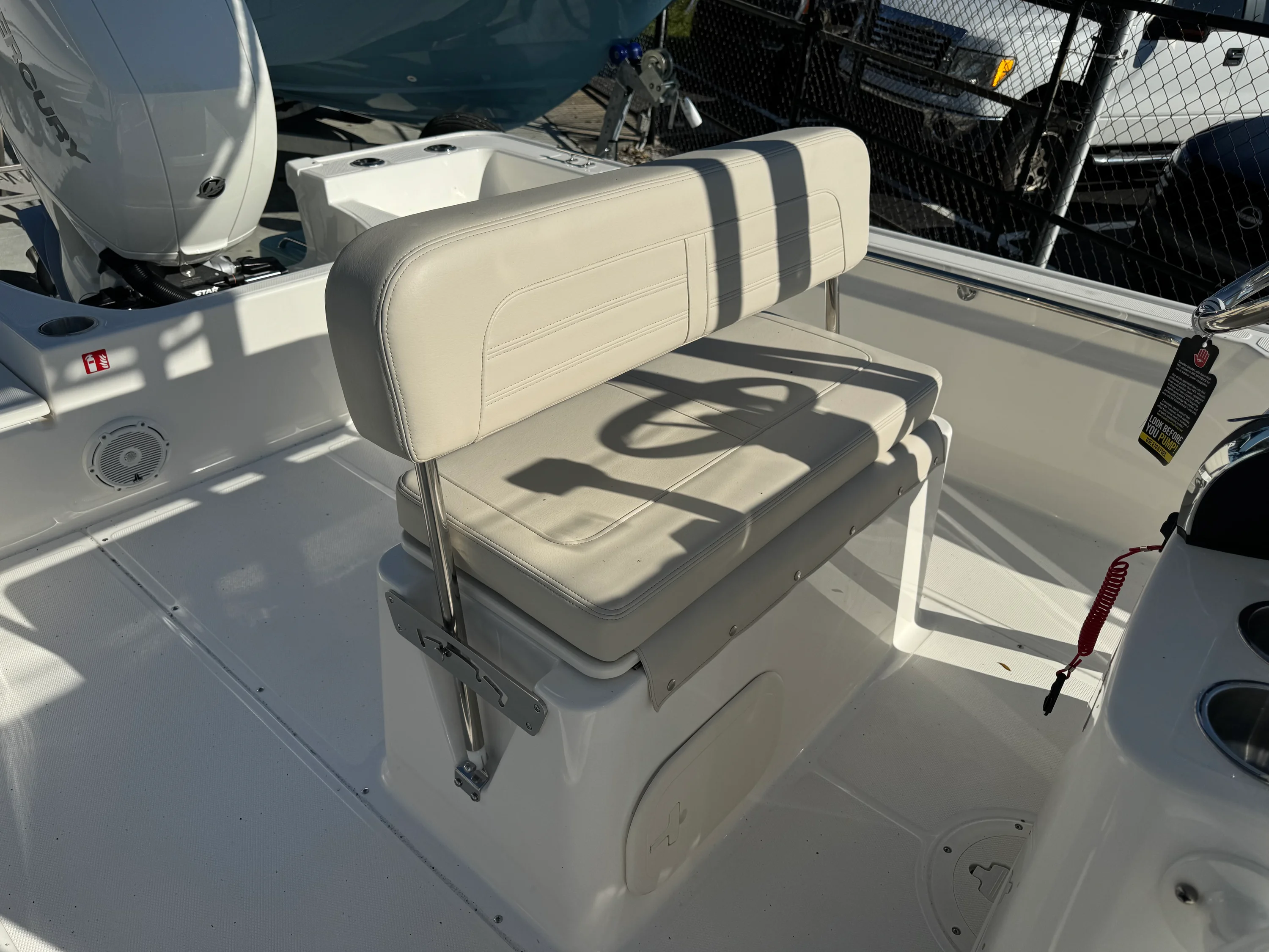 2026 Boston Whaler 190 Montauk Image Thumbnail #6