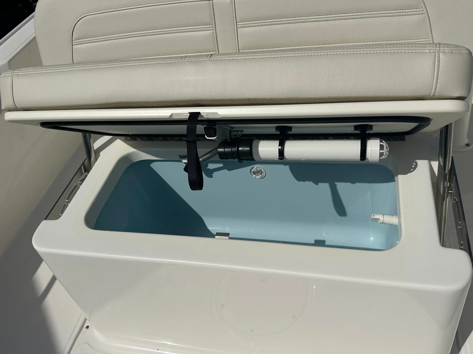 2026 Boston Whaler 190 Montauk Image Thumbnail #8