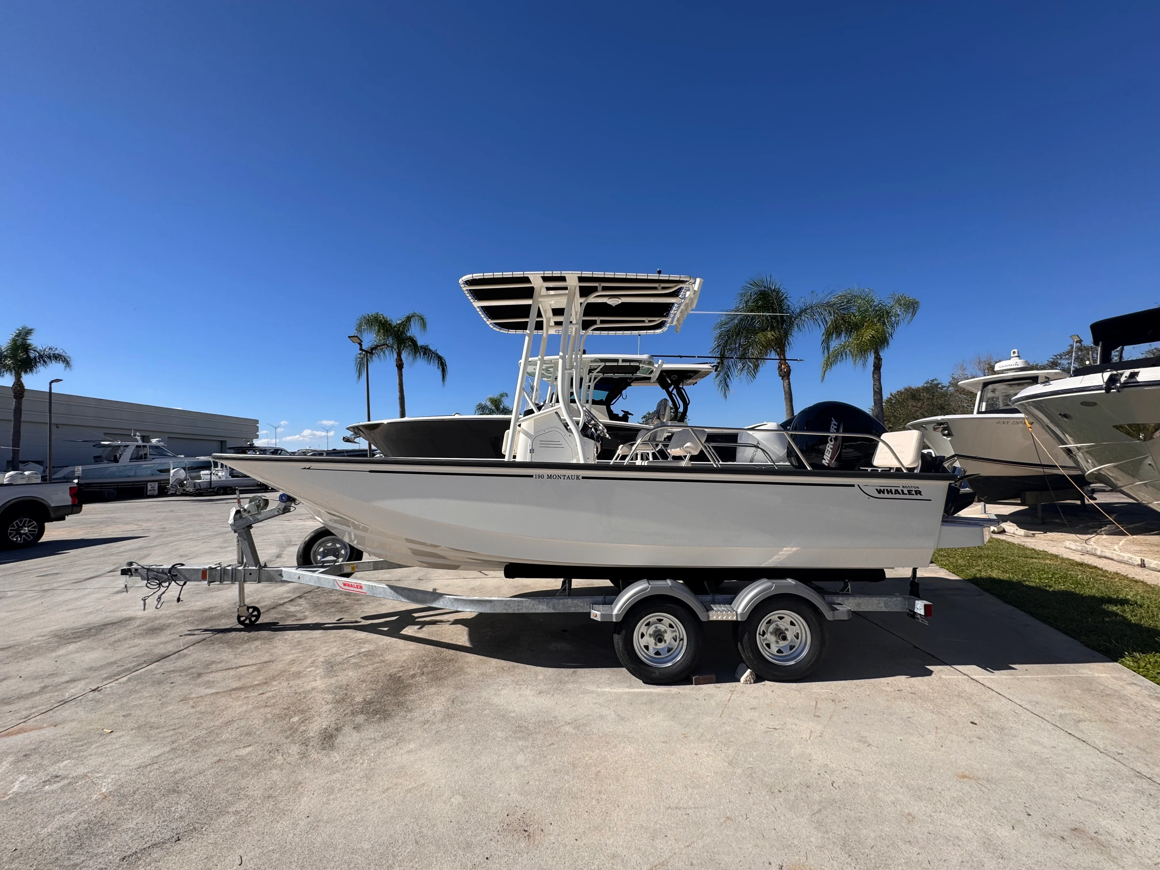 2026 Boston Whaler 190 Montauk Image Thumbnail #0