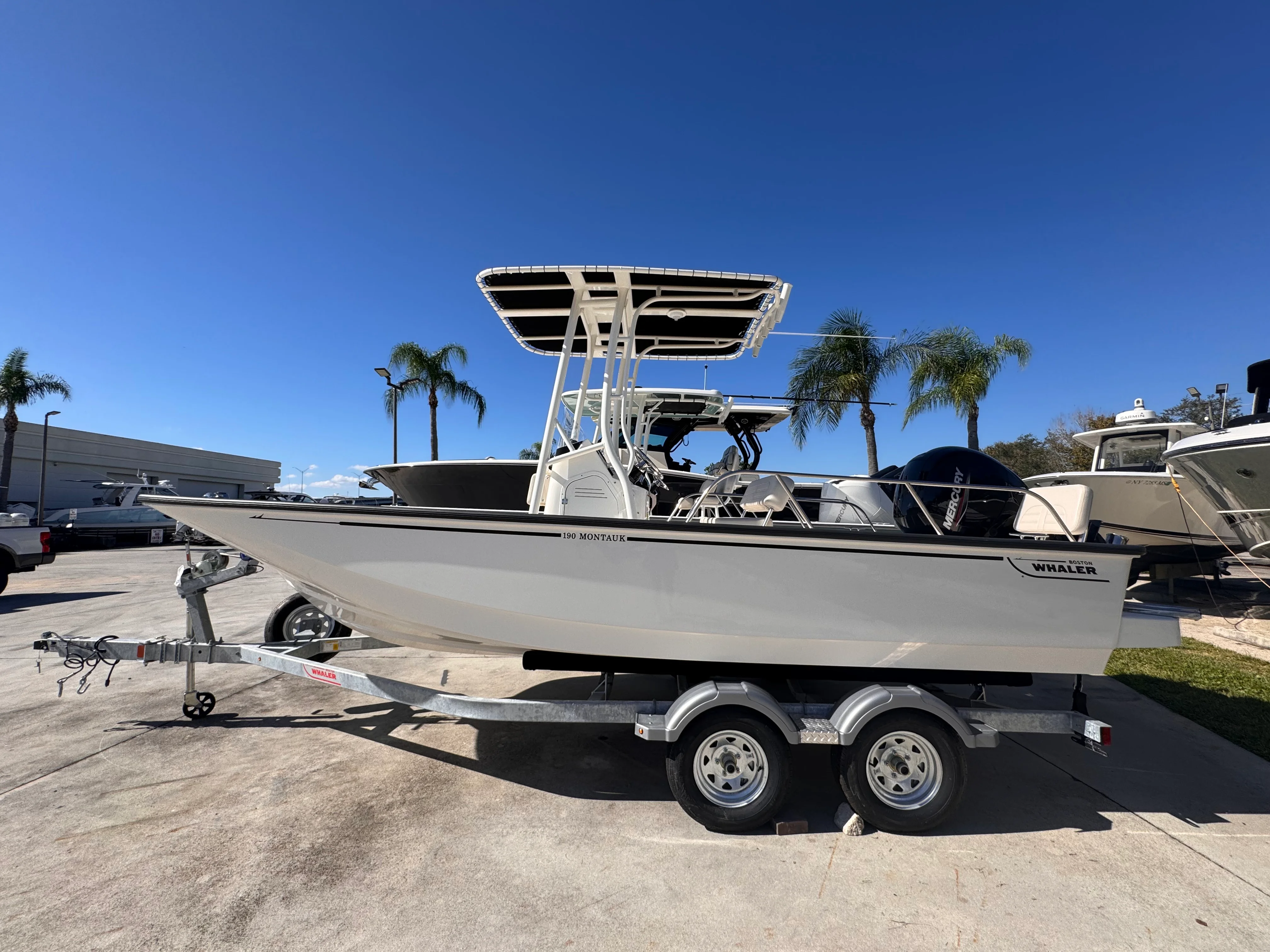 2026 Boston Whaler 190 Montauk Image Thumbnail #1