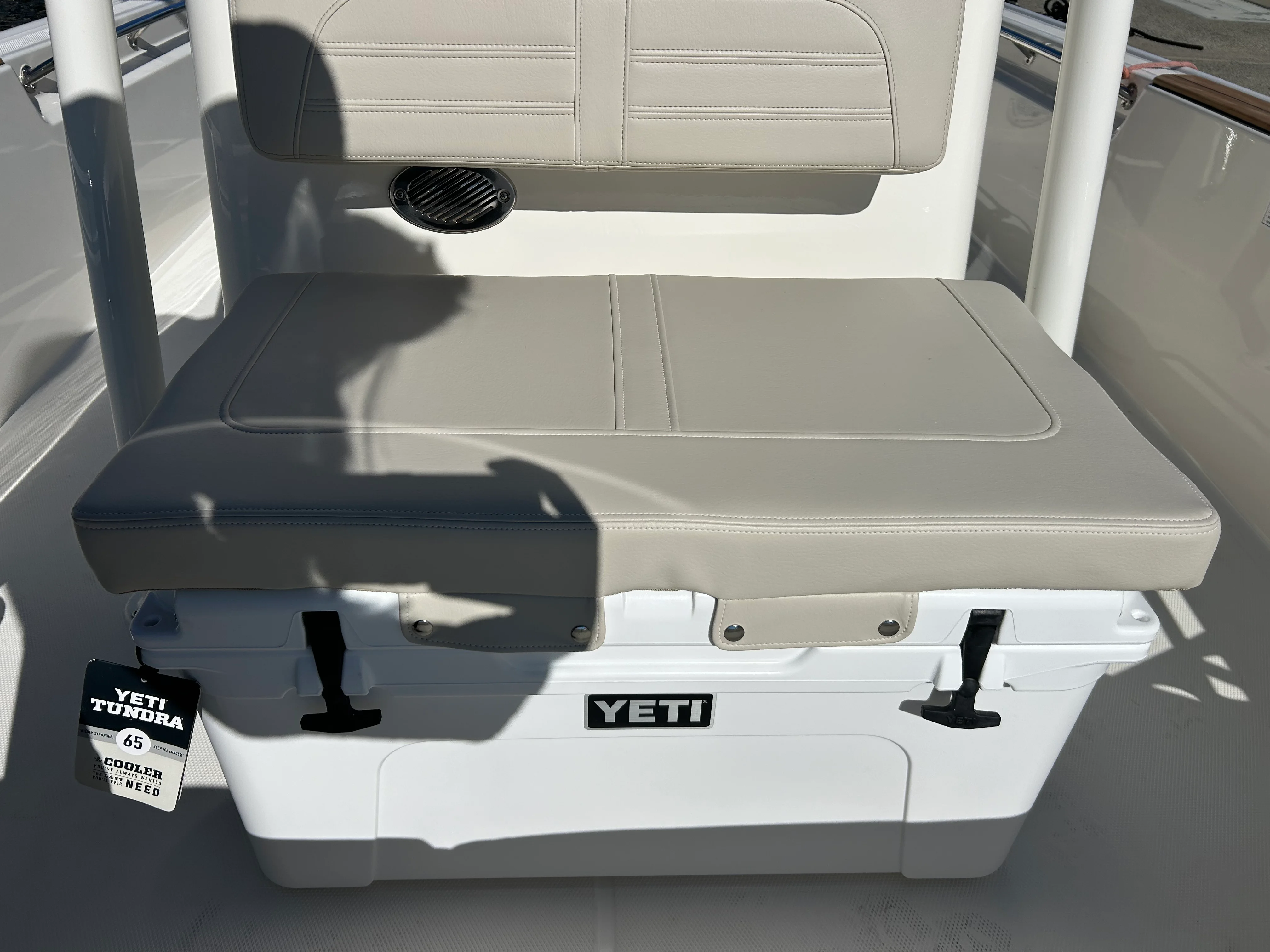 2026 Boston Whaler 190 Montauk Image Thumbnail #19