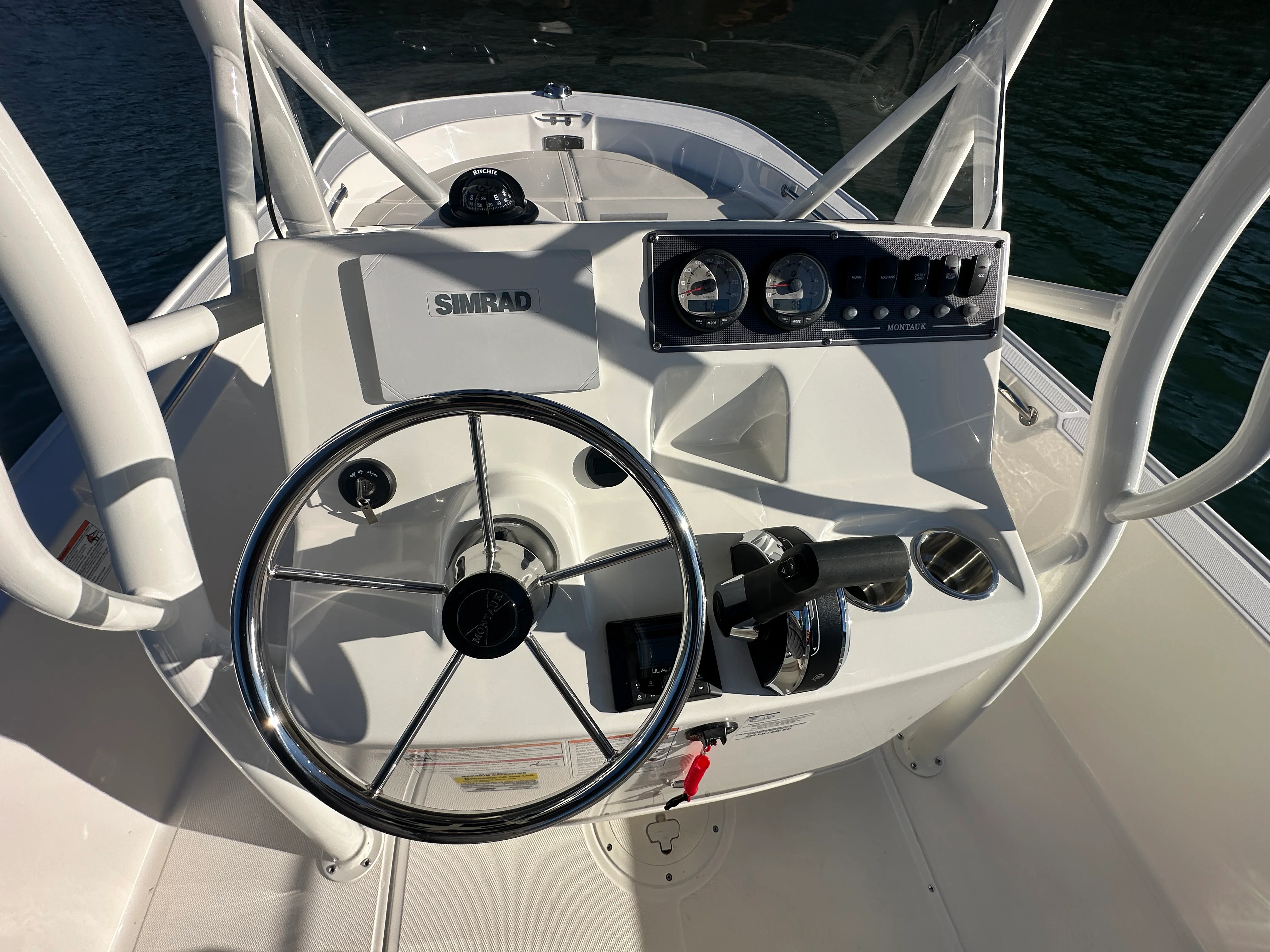 2026 Boston Whaler 190 Montauk Image Thumbnail #19