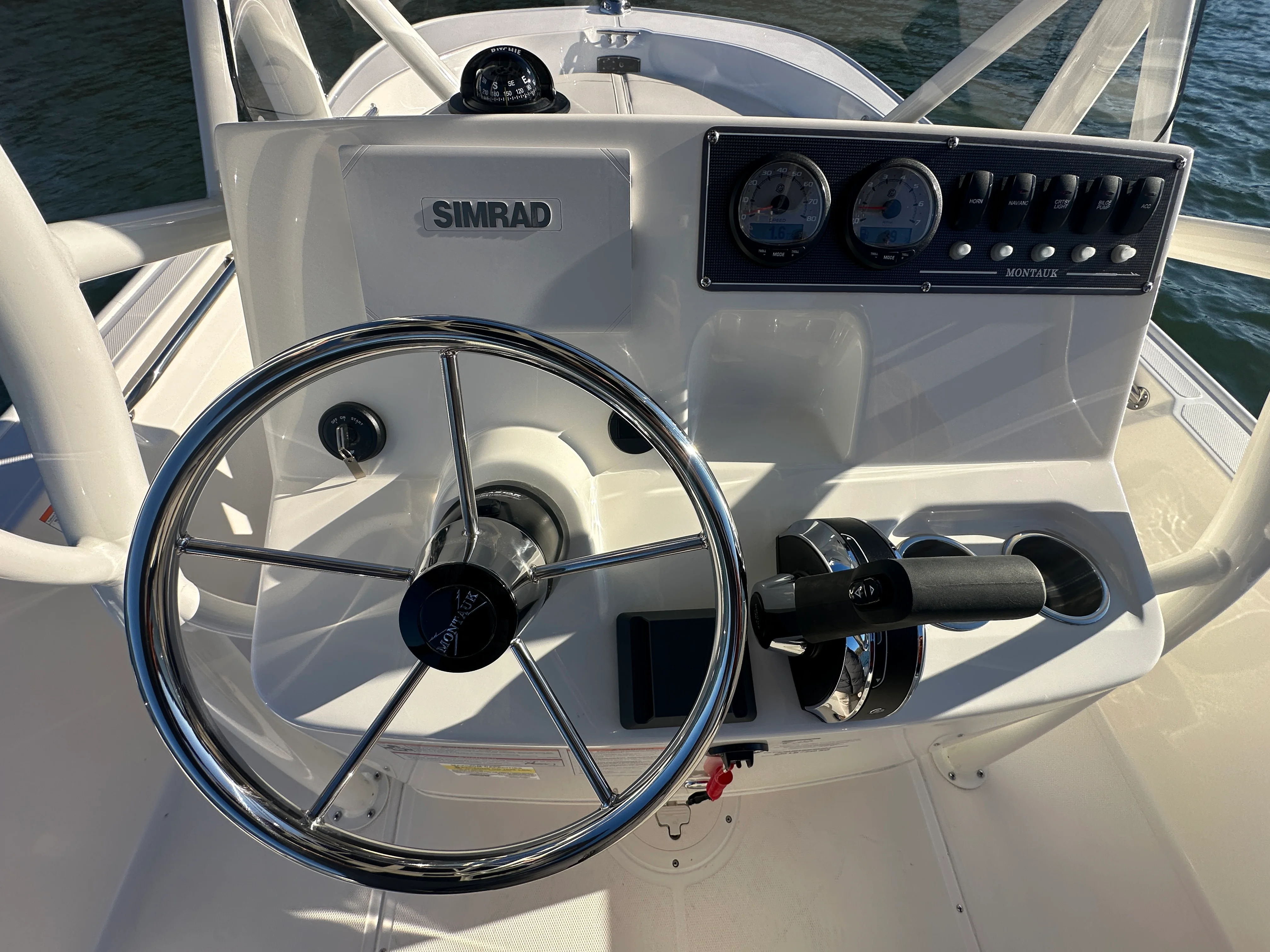 2026 Boston Whaler 190 Montauk Image Thumbnail #14