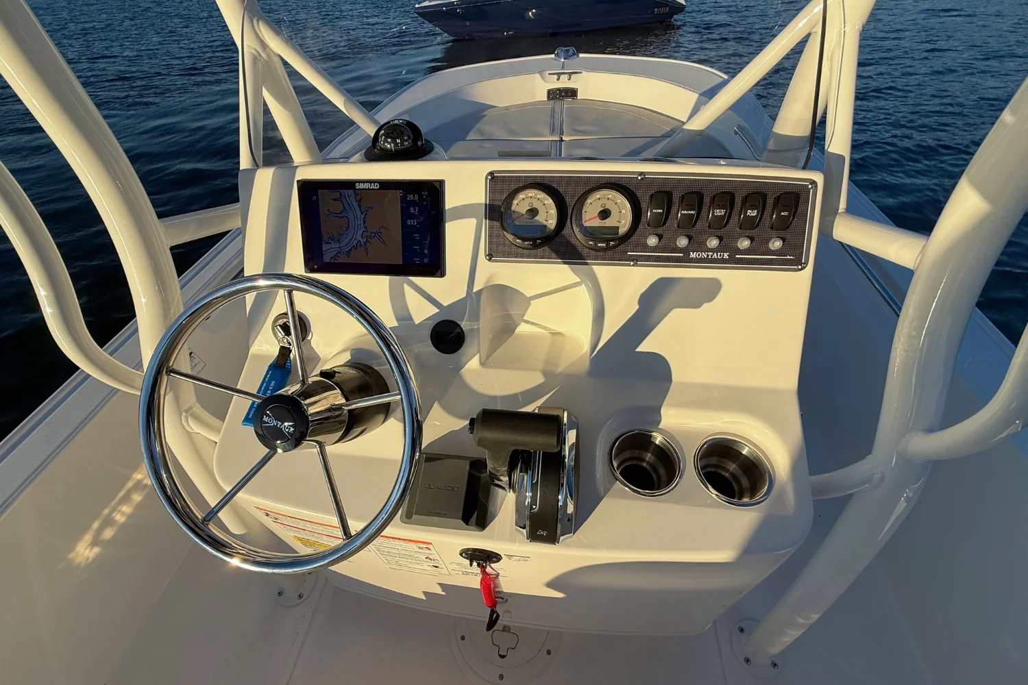 2026 Boston Whaler 190 Montauk Image Thumbnail #14