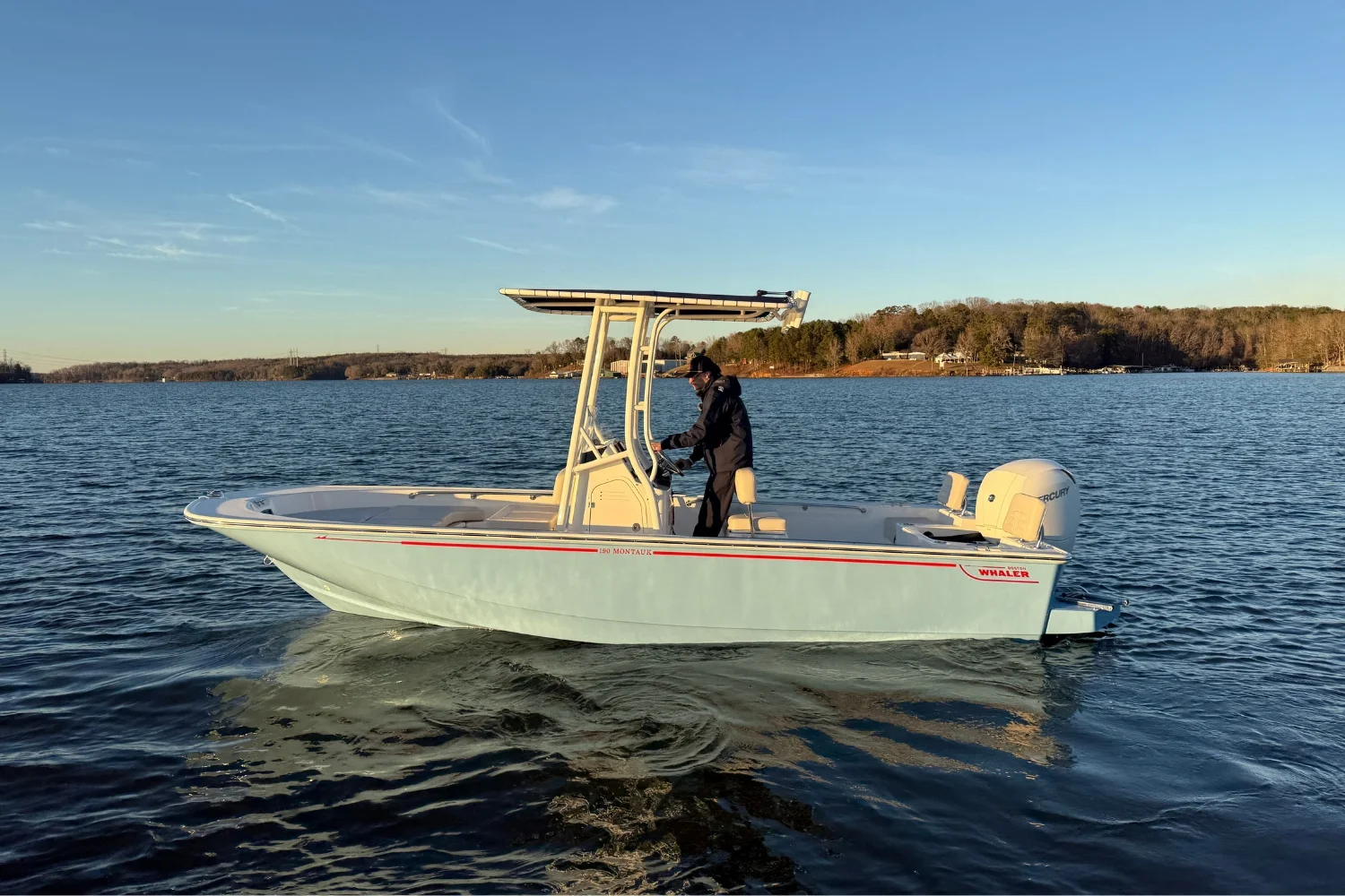 2026 Boston Whaler 190 Montauk Image Thumbnail #0