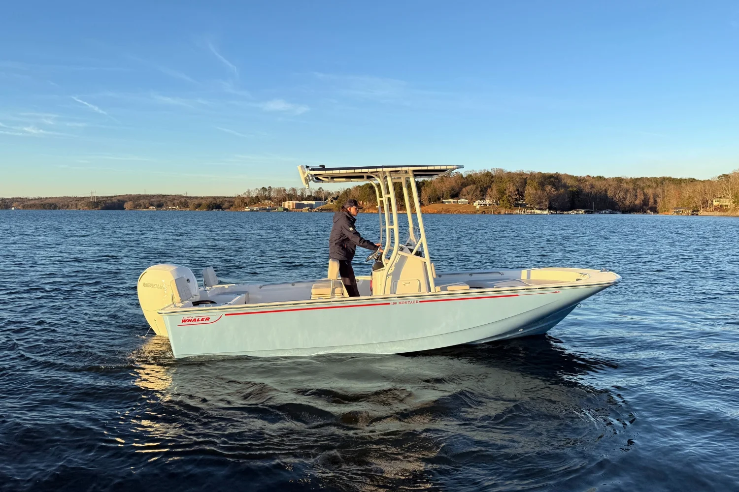 2026 Boston Whaler 190 Montauk Image Thumbnail #4