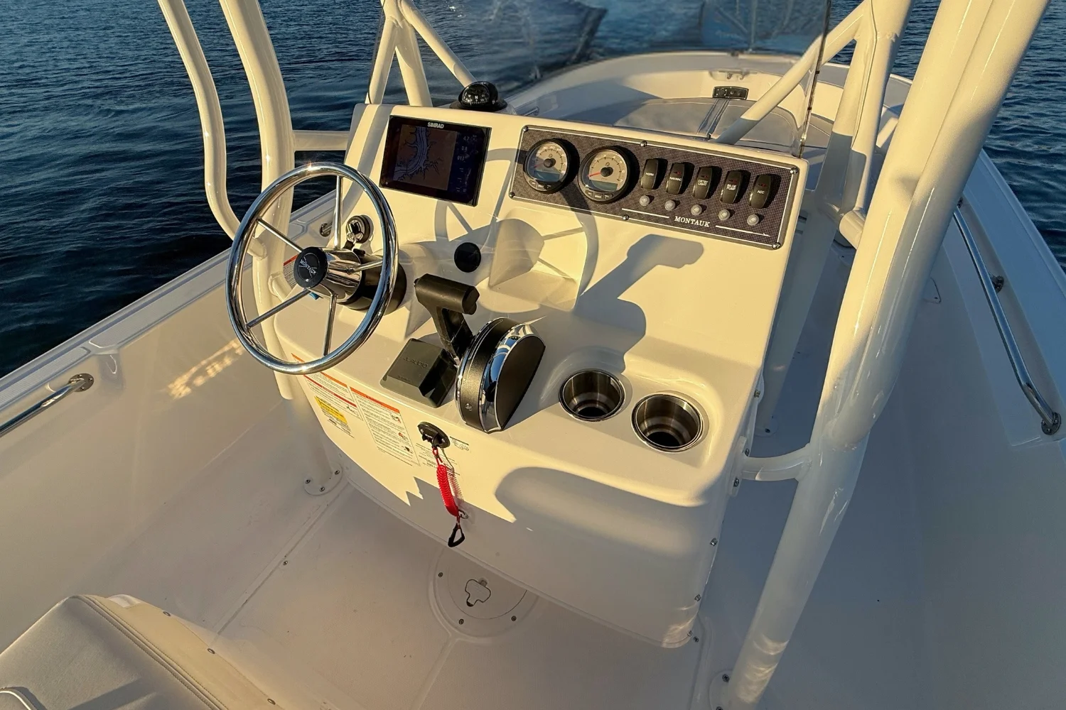 2026 Boston Whaler 190 Montauk Image Thumbnail #12