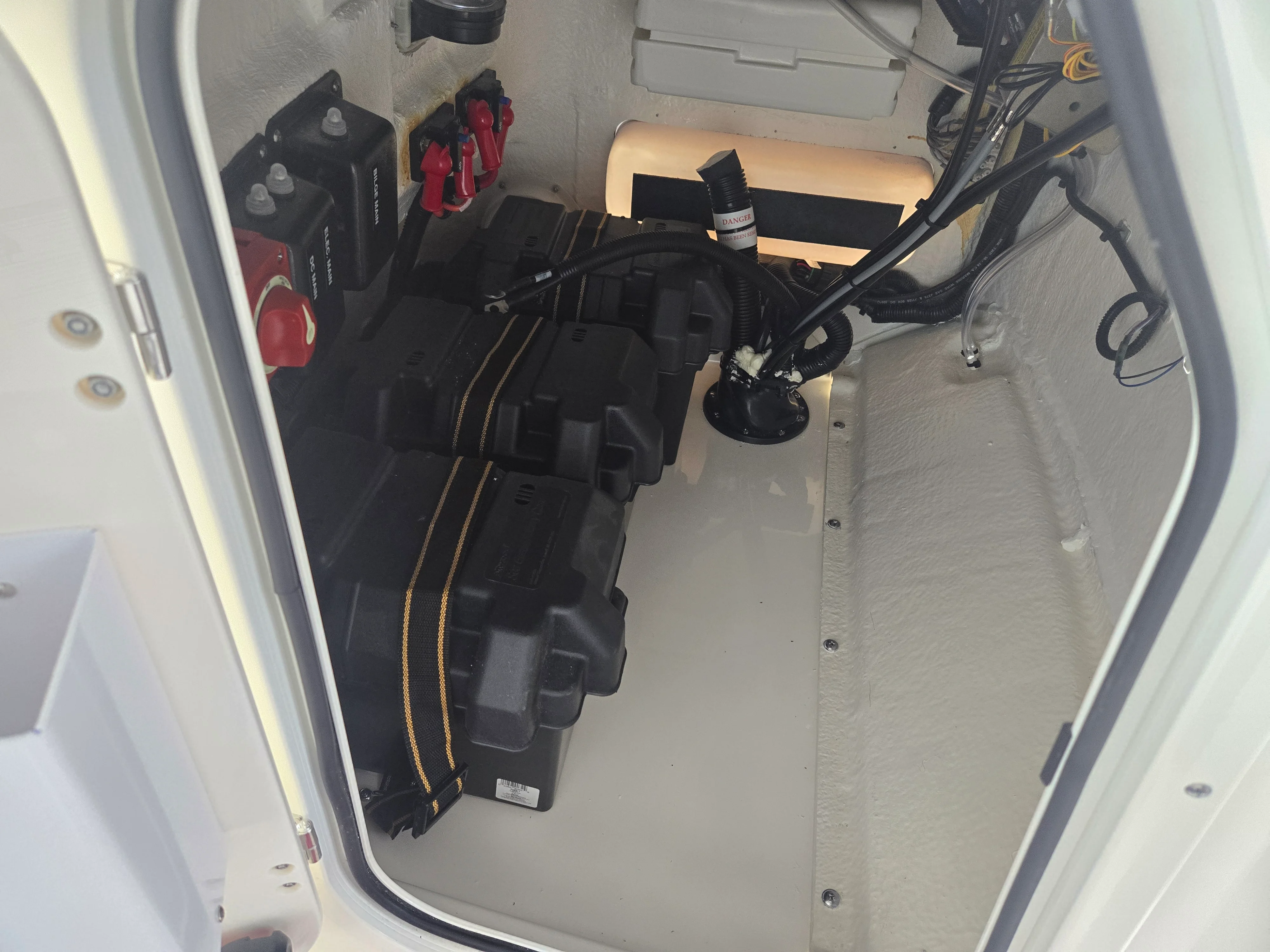 2026 Boston Whaler 190 Montauk Image Thumbnail #10