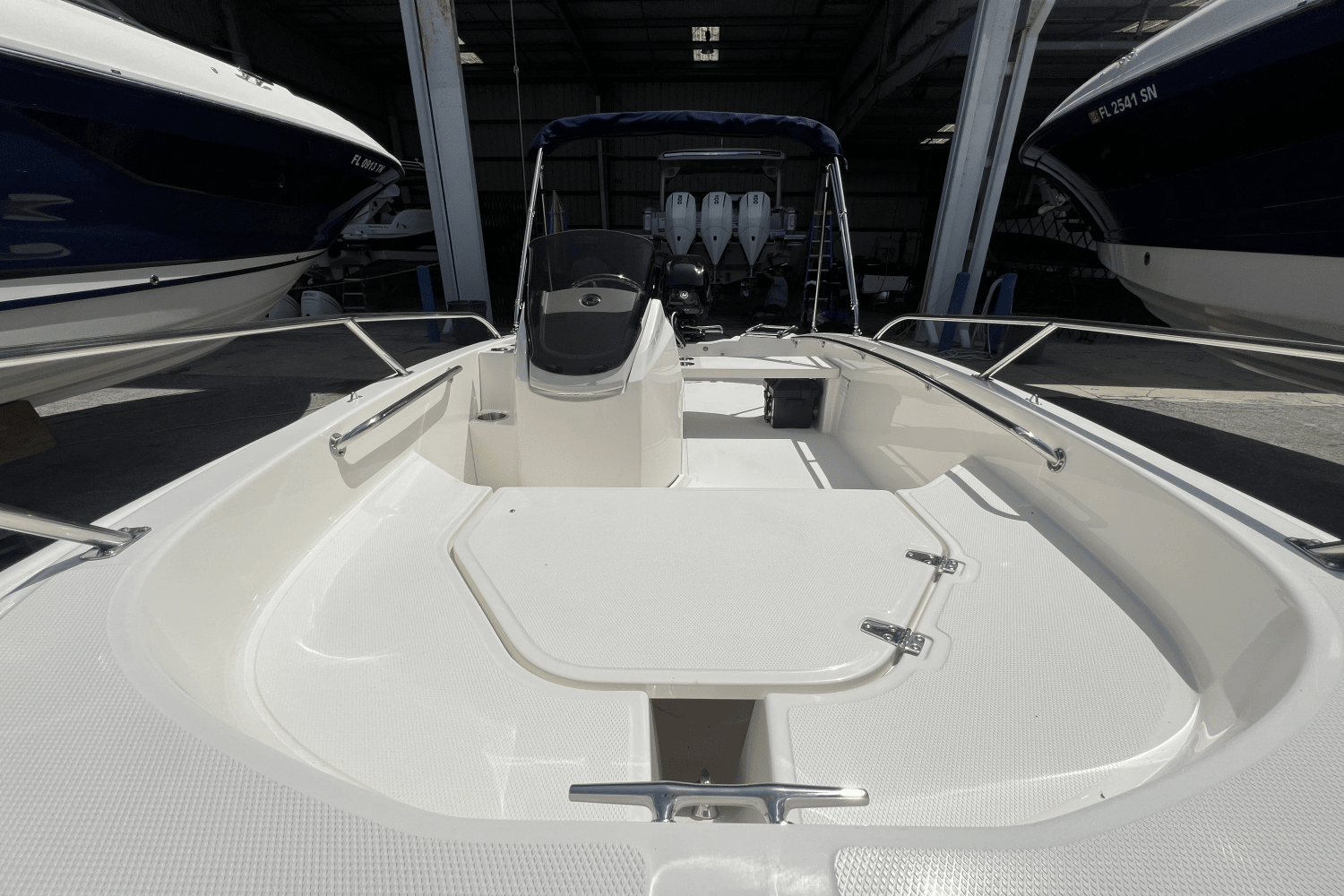 2025 Boston Whaler 130 Super Sport Image Thumbnail #11