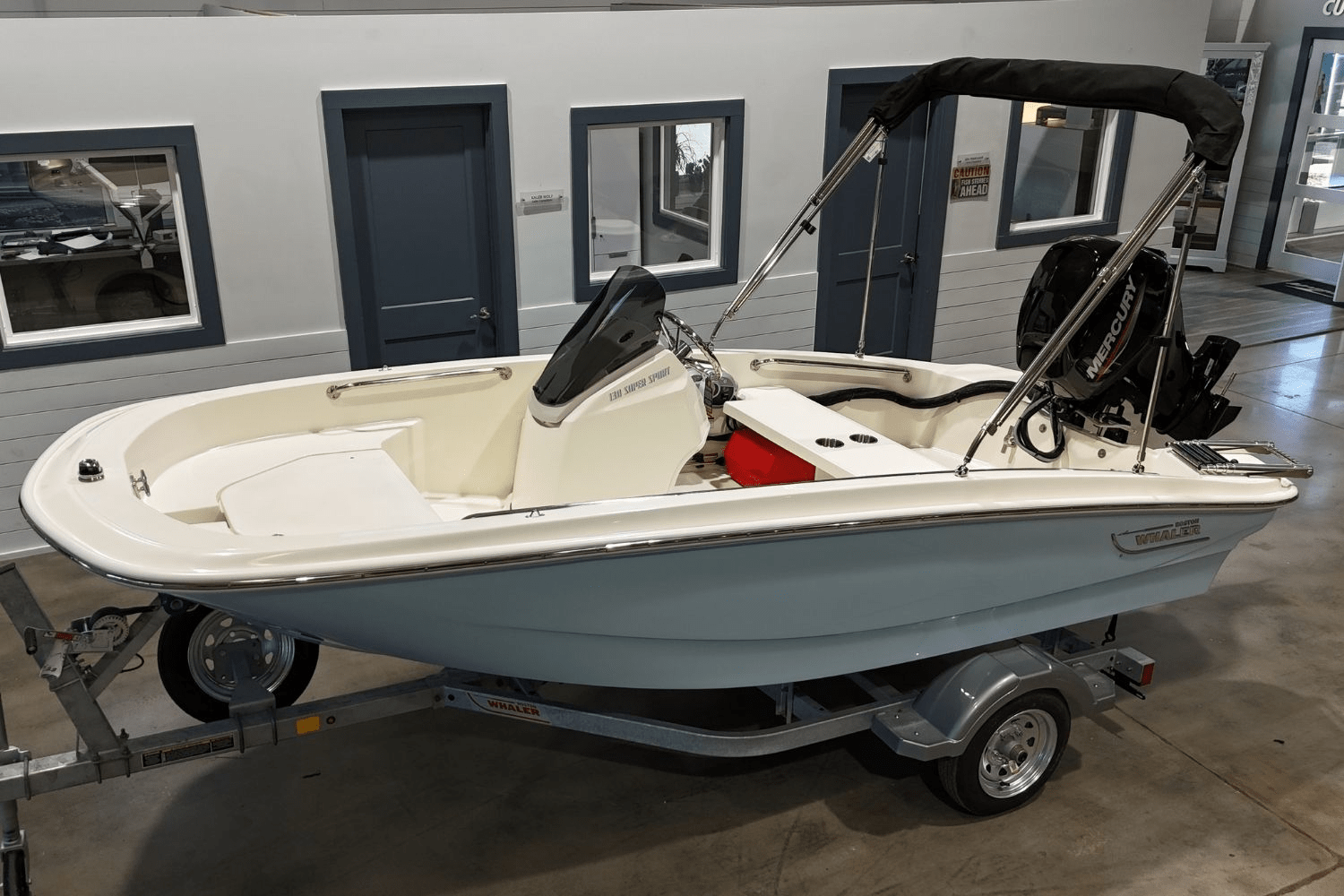 2025 Boston Whaler 130 Super Sport Image Thumbnail #1