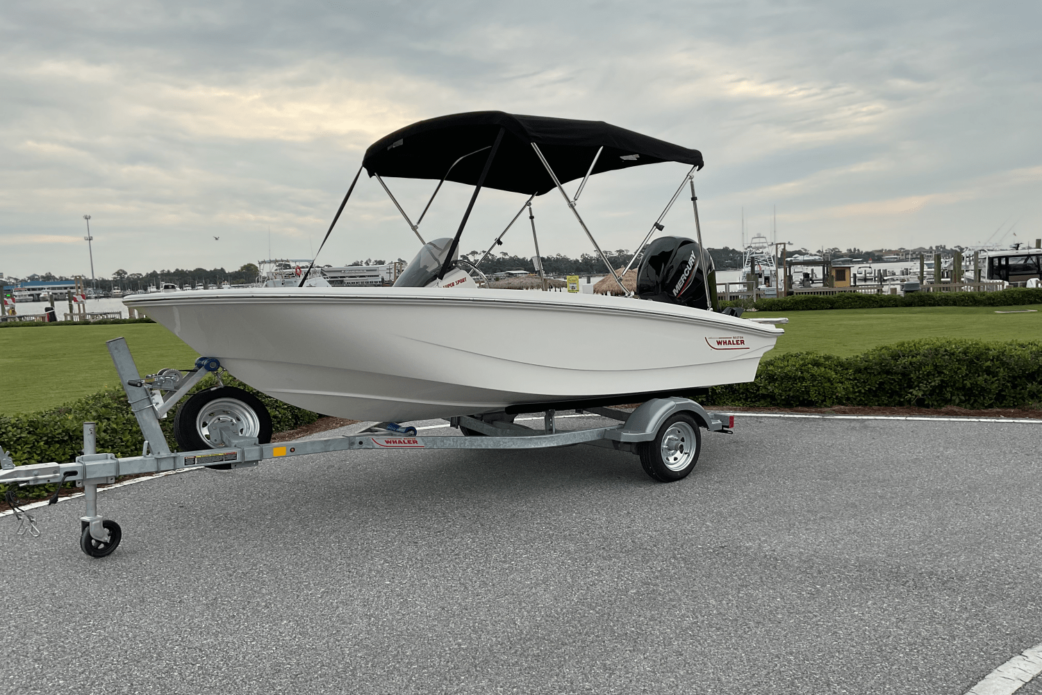 2025 Boston Whaler 130 Super Sport Image Thumbnail #1