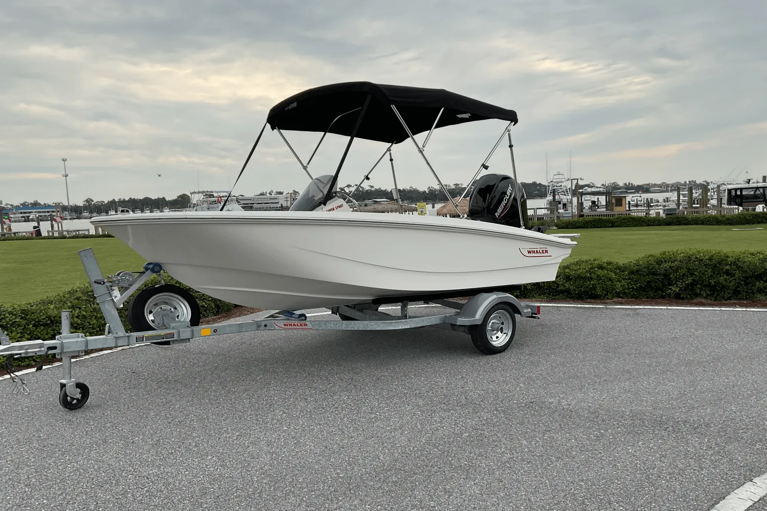 2025 Boston Whaler 130 Super Sport Image Thumbnail #1