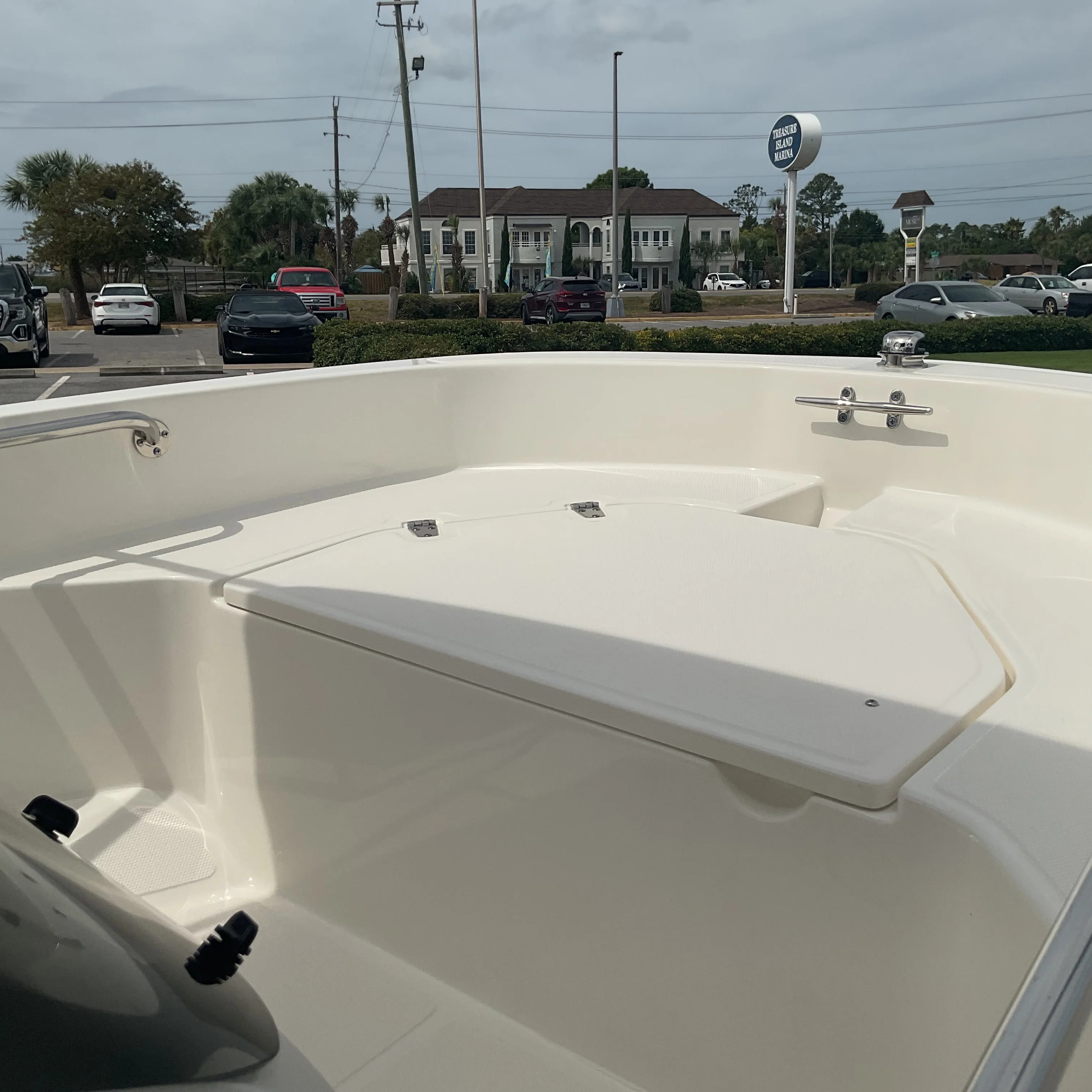 2025 Boston Whaler 130 Super Sport Image Thumbnail #11