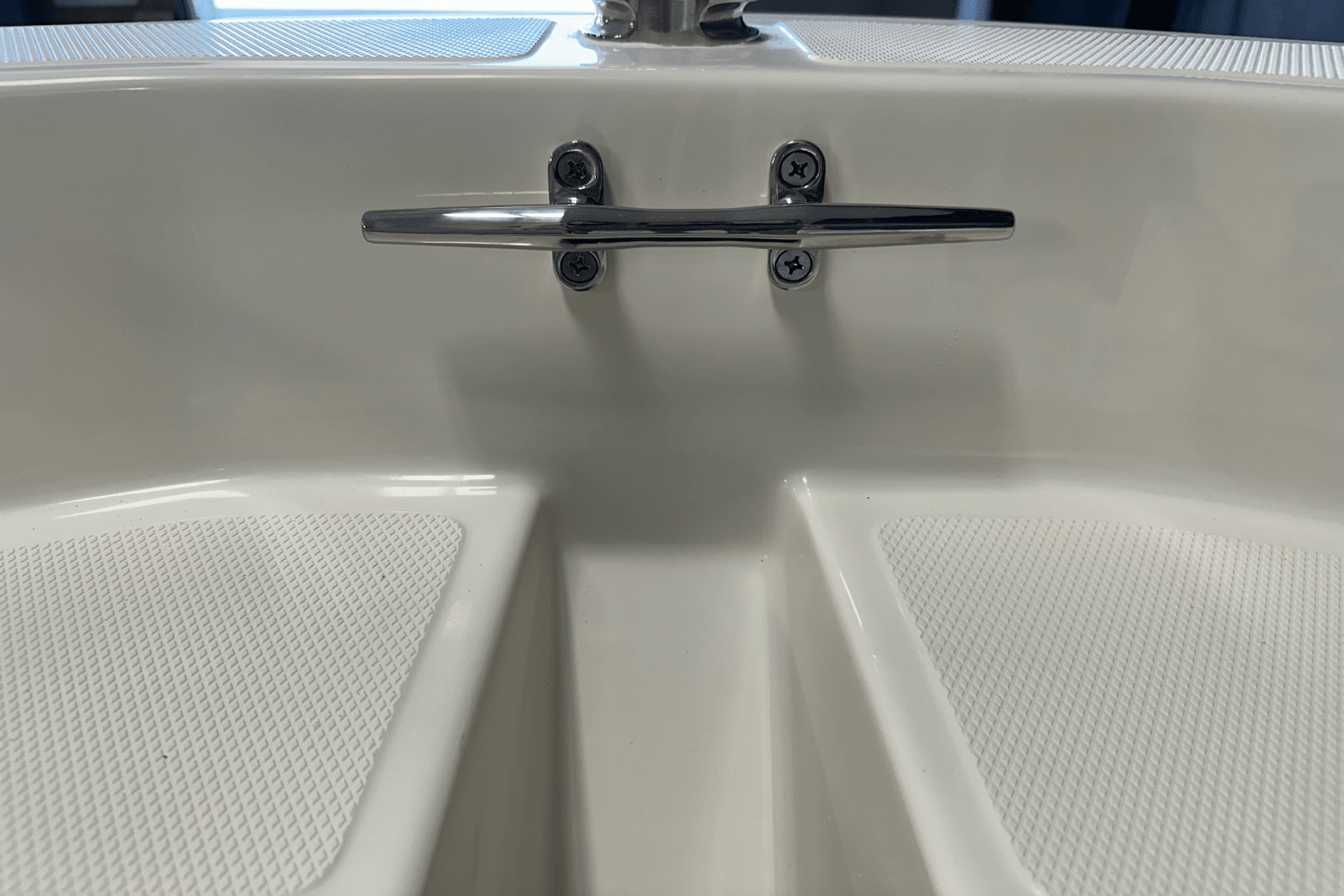 2025 Boston Whaler 130 Super Sport Image Thumbnail #7
