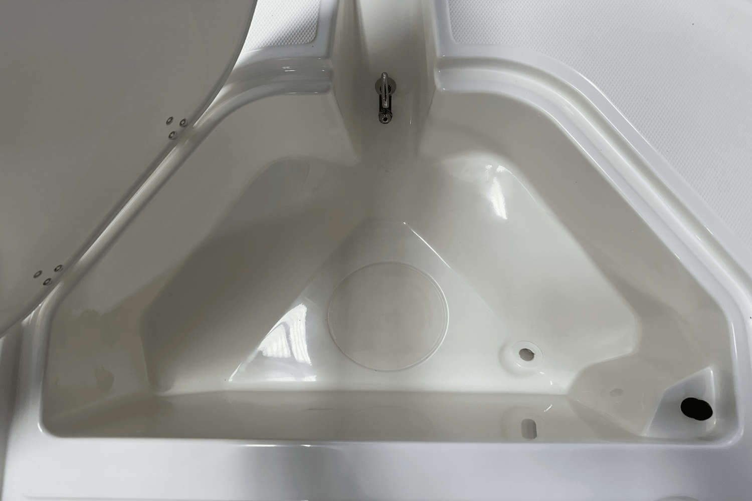 2025 Boston Whaler 130 Super Sport Image Thumbnail #9
