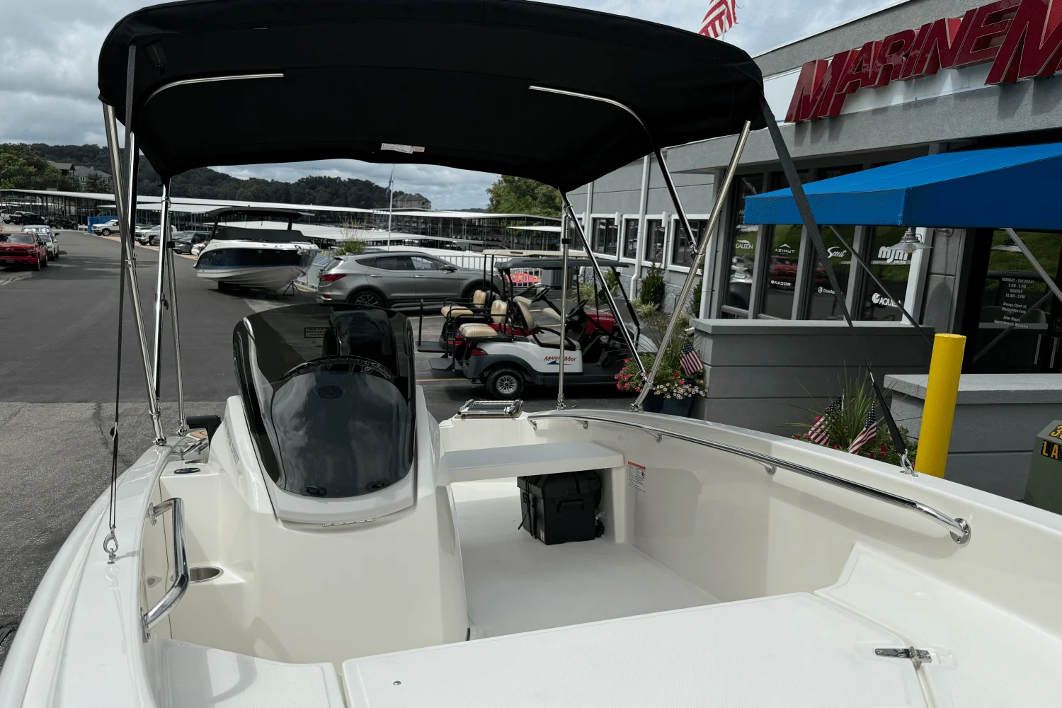 2025 Boston Whaler 130 Super Sport Image Thumbnail #16