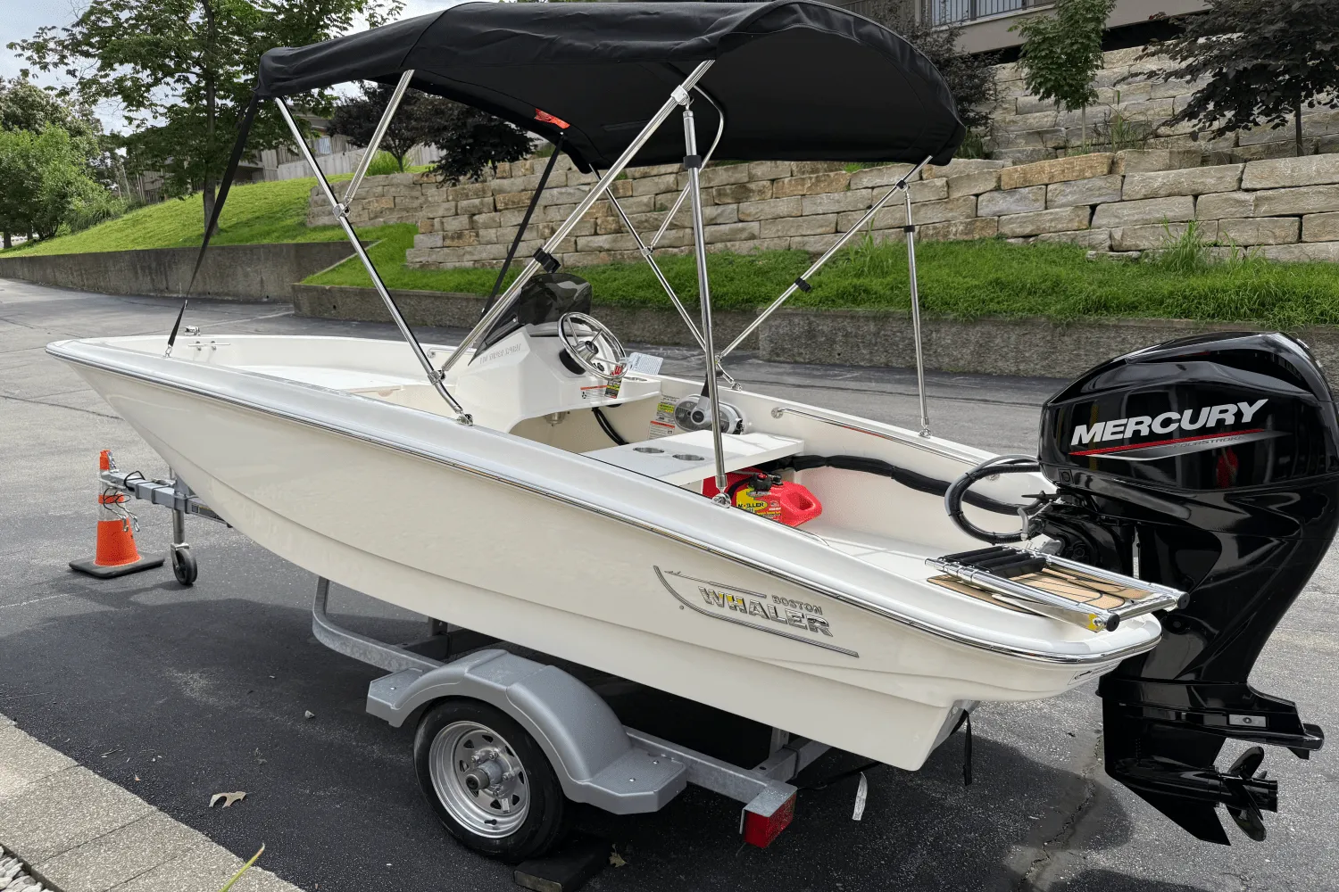 2025 Boston Whaler 130 Super Sport Image Thumbnail #0