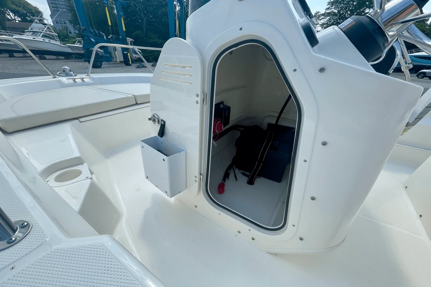 2025 Boston Whaler 150 Montauk Image Thumbnail #13