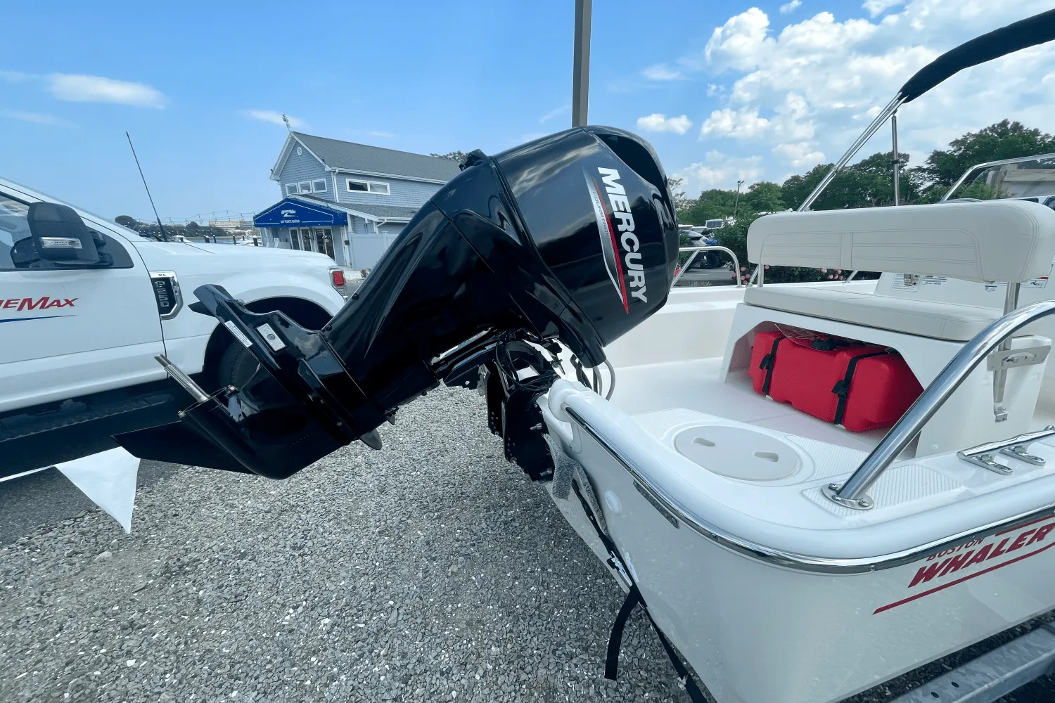 2025 Boston Whaler 150 Montauk Image Thumbnail #3
