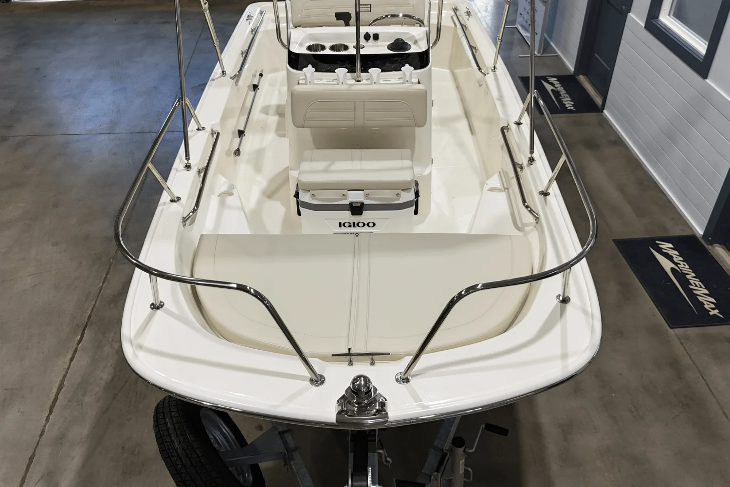 2025 Boston Whaler 150 Montauk Image Thumbnail #5