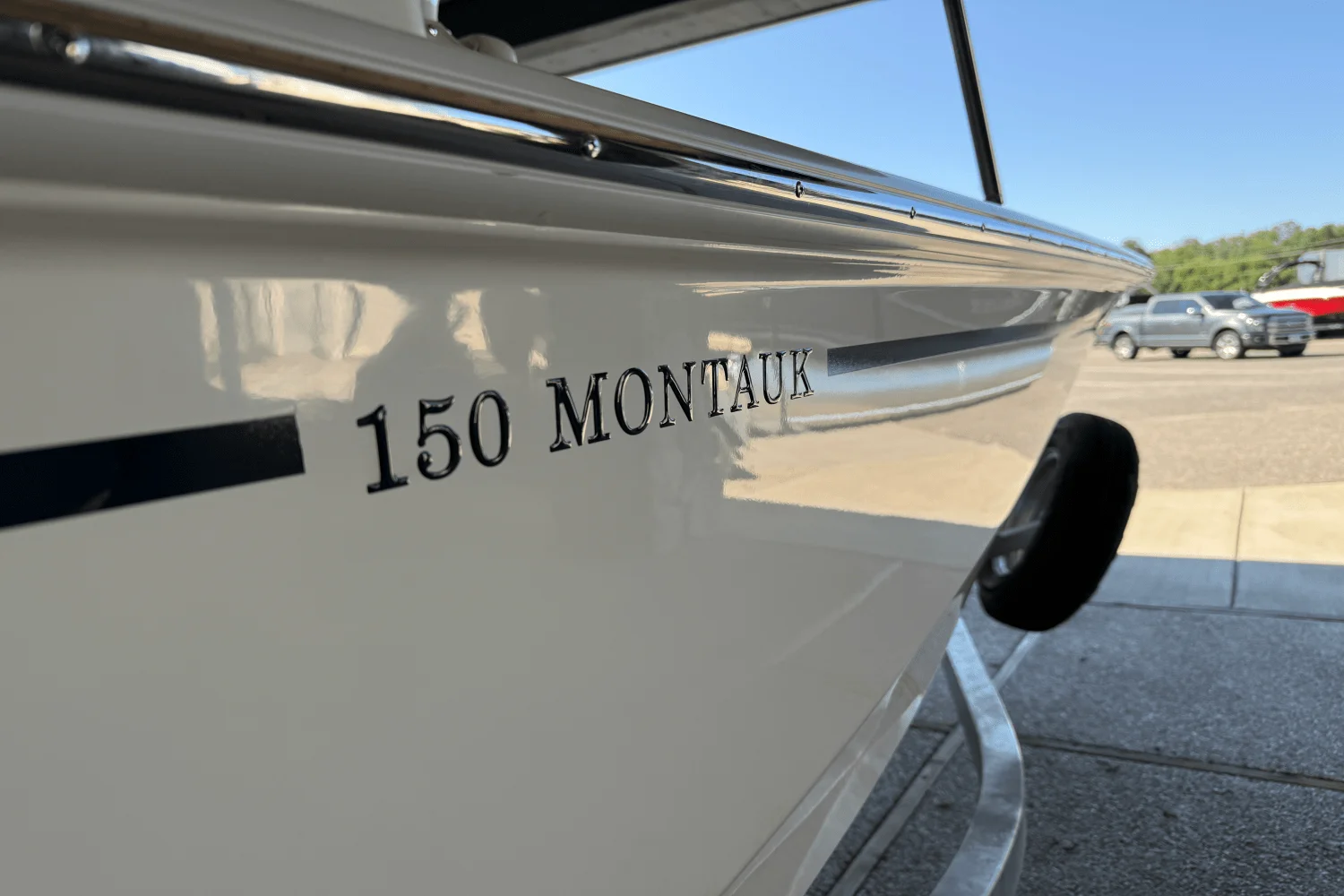 2026 Boston Whaler 150 Montauk Image Thumbnail #6