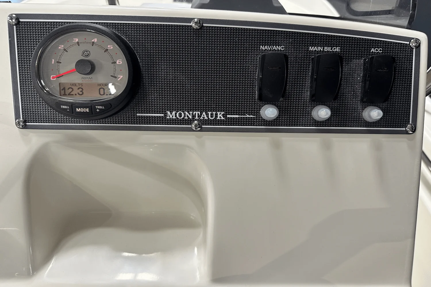 2026 Boston Whaler 150 Montauk Image Thumbnail #41