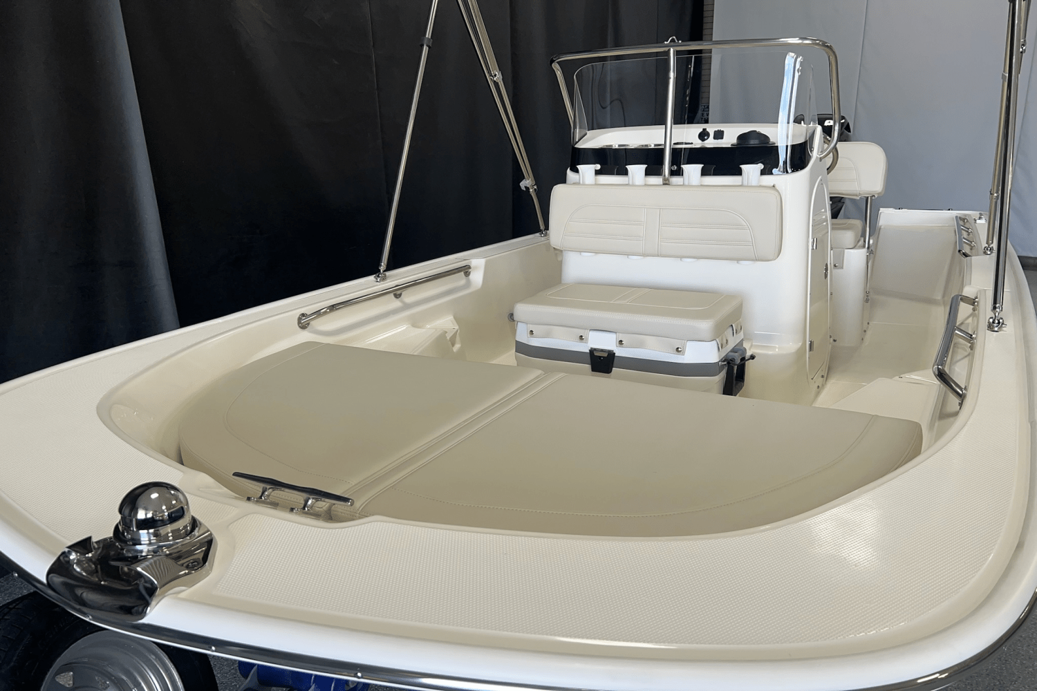 2026 Boston Whaler 150 Montauk Image Thumbnail #7