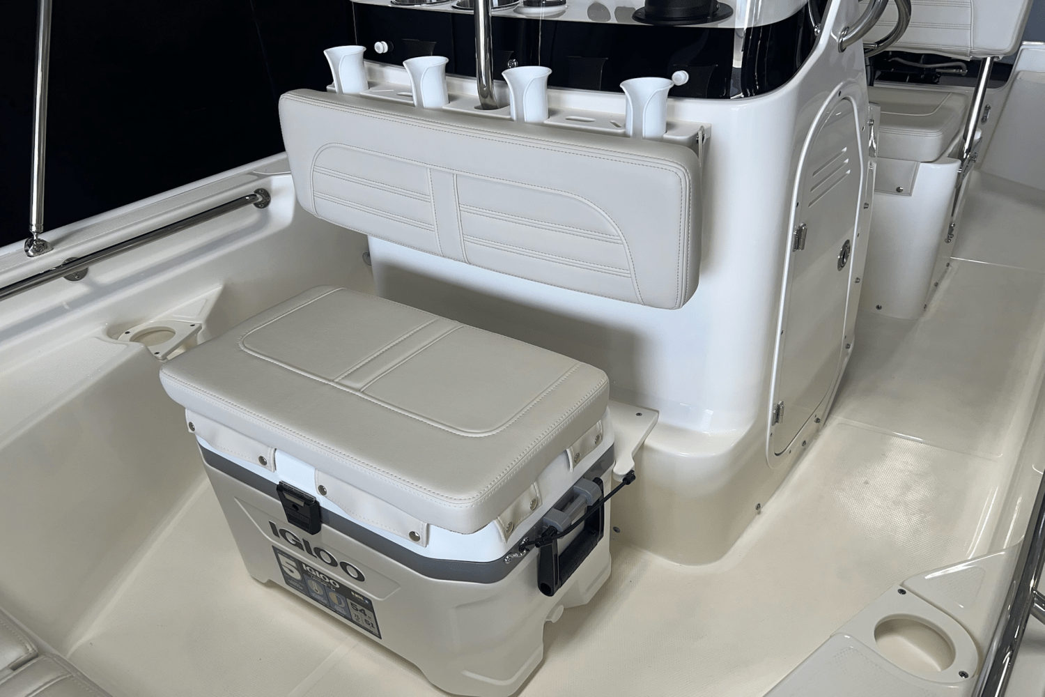 2026 Boston Whaler 150 Montauk Image Thumbnail #10
