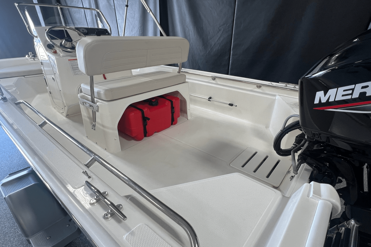 2026 Boston Whaler 150 Montauk Image Thumbnail #8